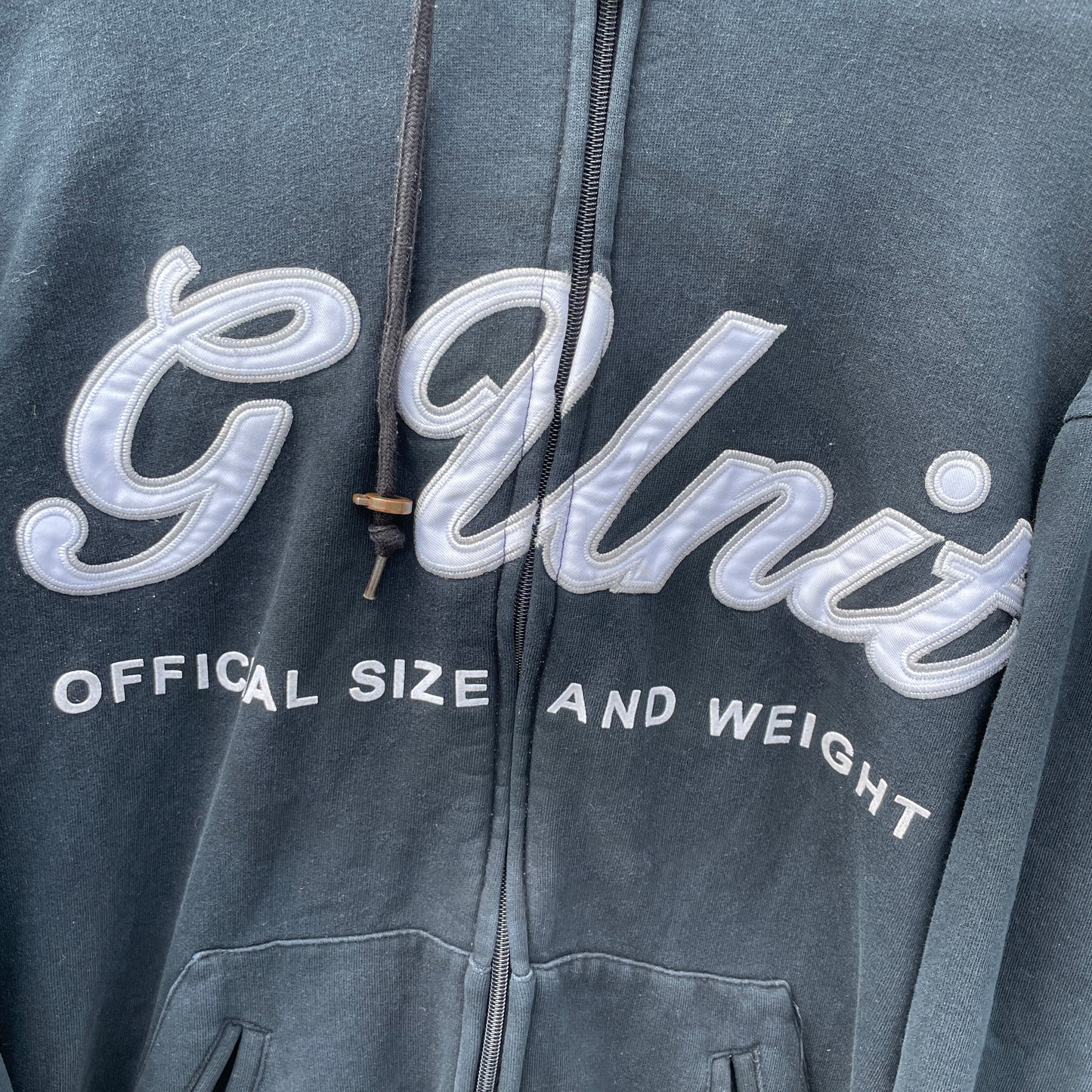 Sort G-Unit Zip Hoodie Med Broderet Logo Og College Detaljer