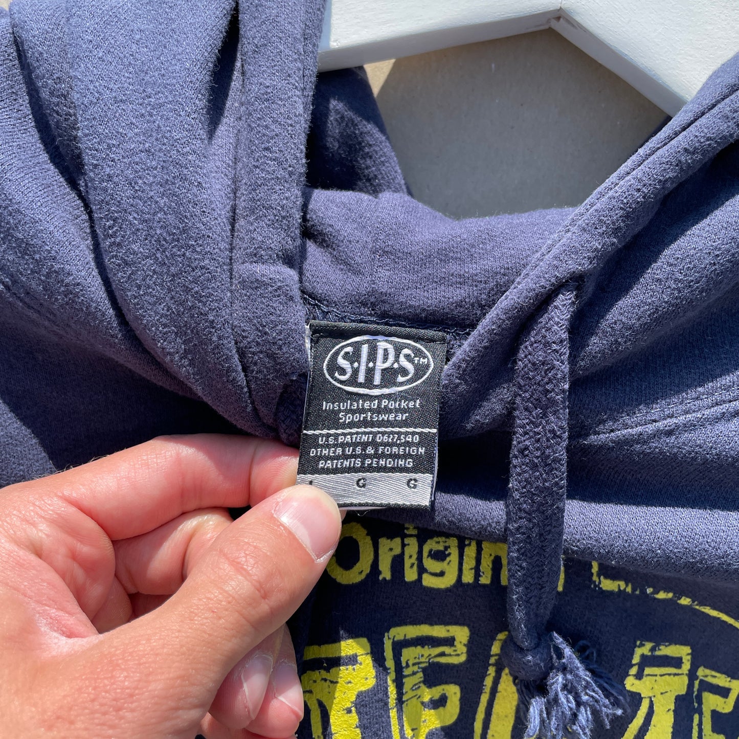 Twisted Tea Navy Hoodie Med Retro Print