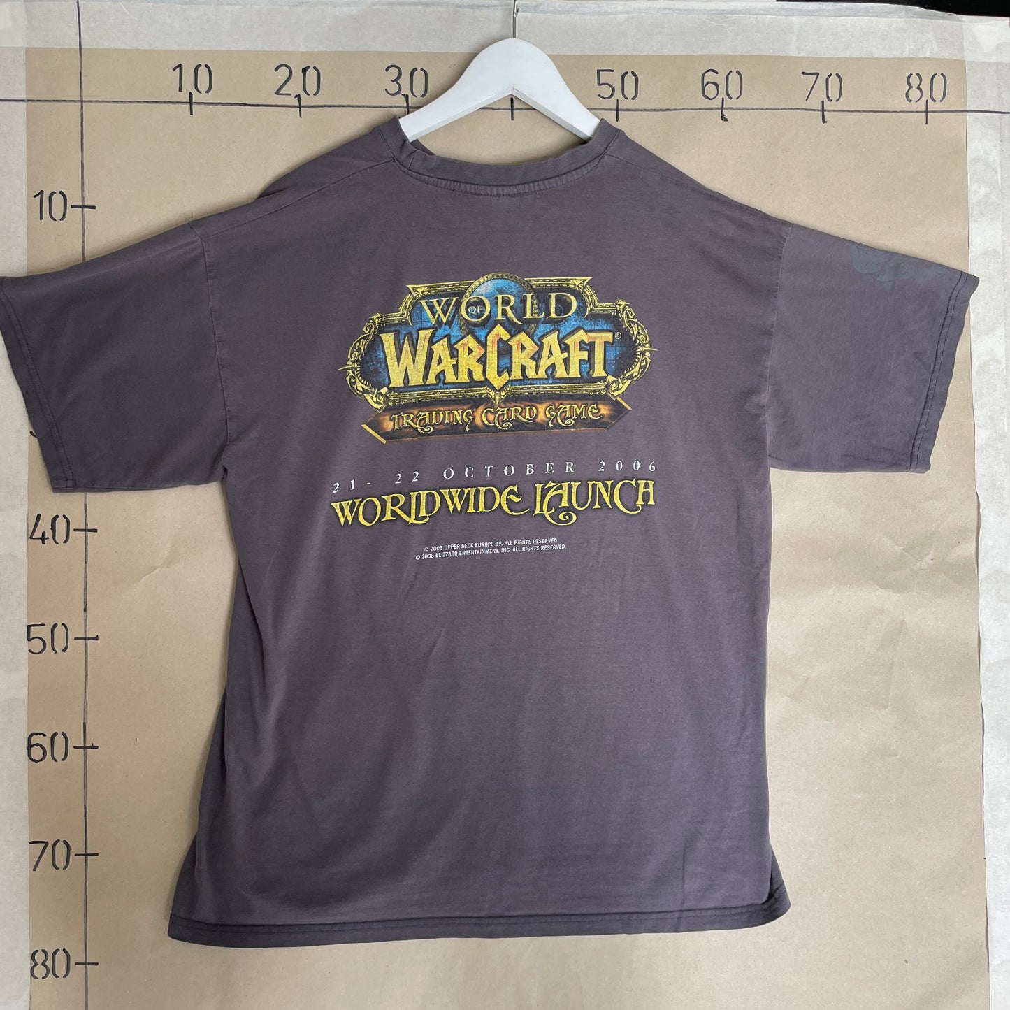 Grå Vintage World Of Warcraft Trading Card Game 2006 Launch T-Shirt