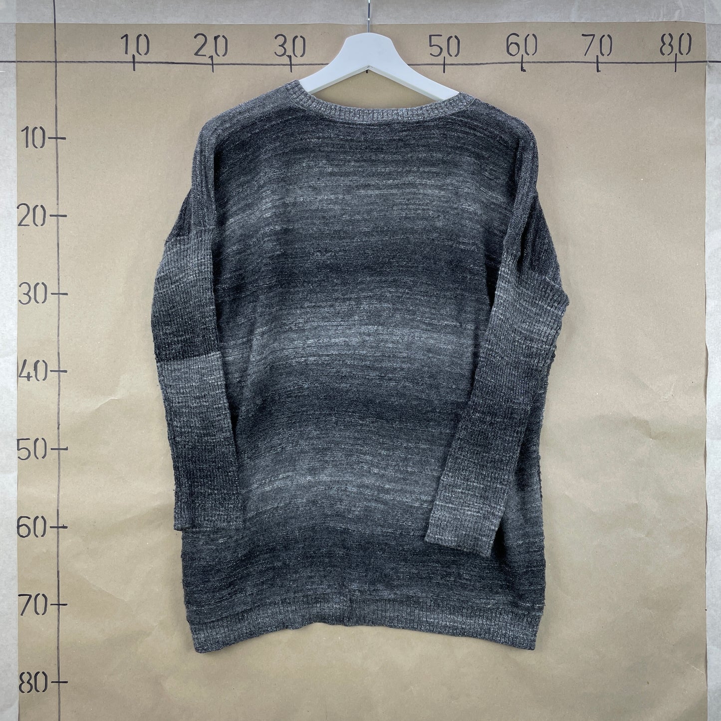 Style Butler Grå Striktrøje Med Uld Og Alpaka Med Blød Gradient Look