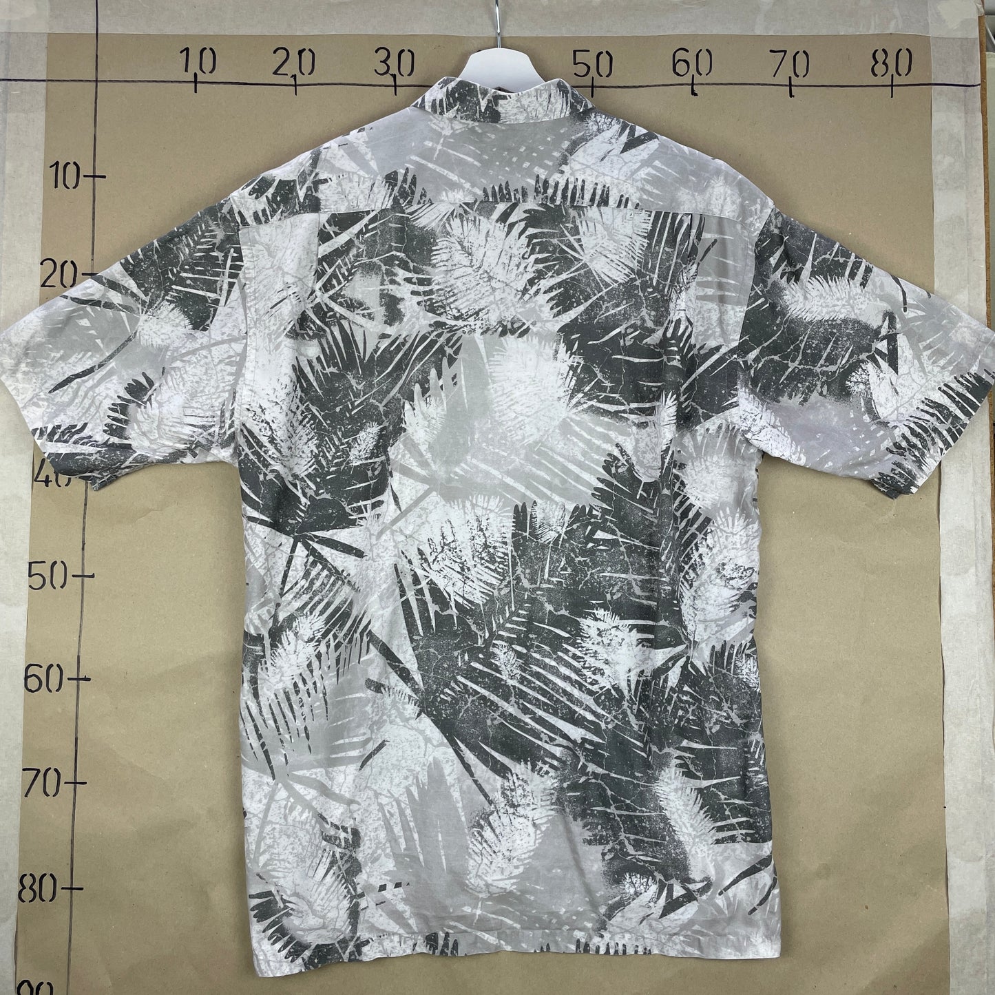 Grå Mønstret Hawaii-Skjorte Fra Garbang