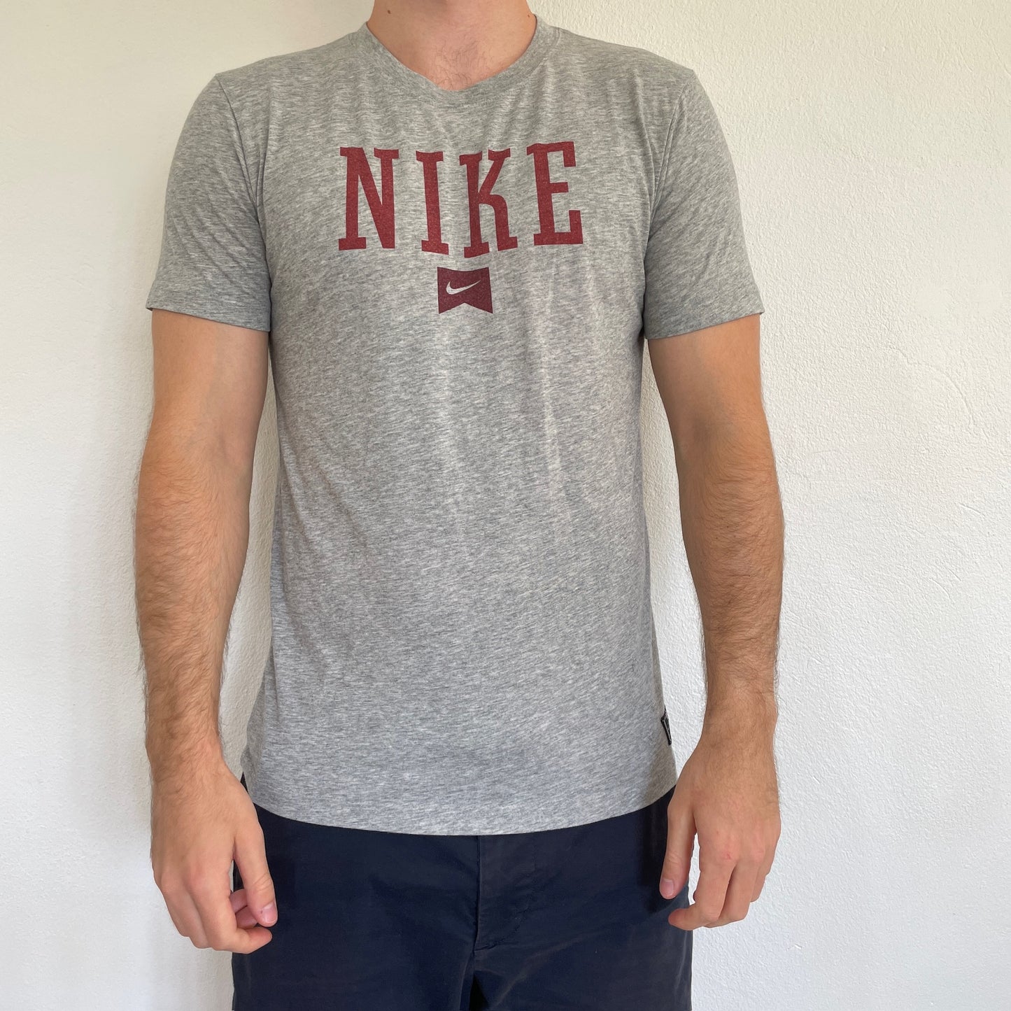 Grå Nike T-Shirt