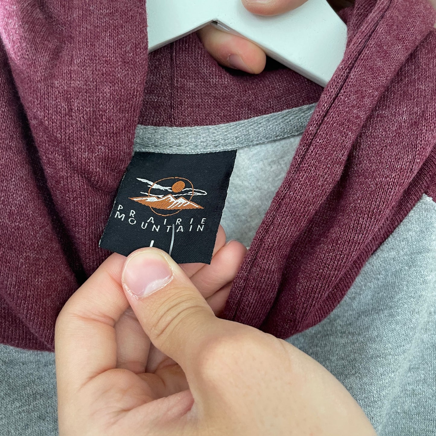 Grå & Bordeaux Rød Vintage Hoodie