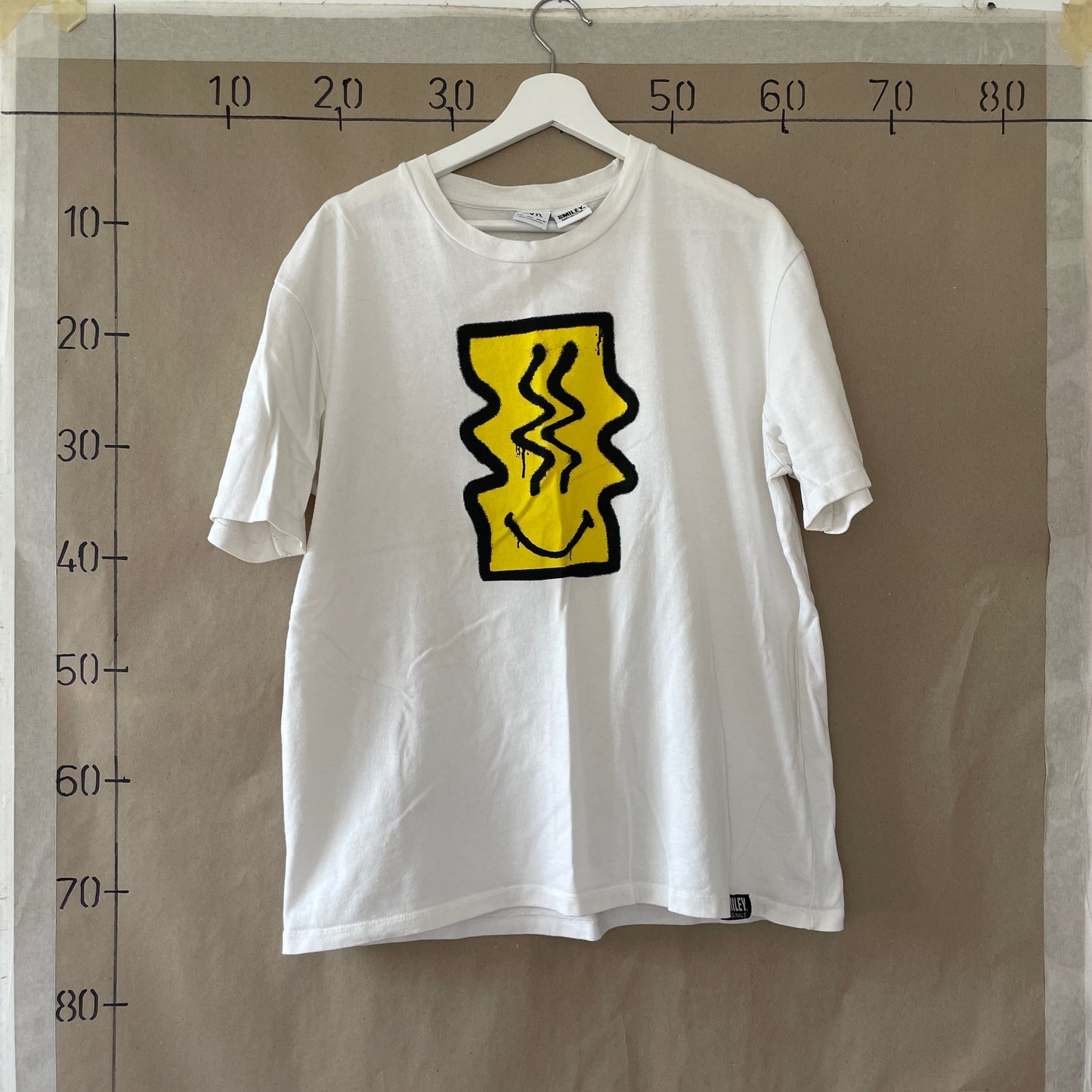 Hvid Vintage "Smiley Graffiti" T-Shirt
