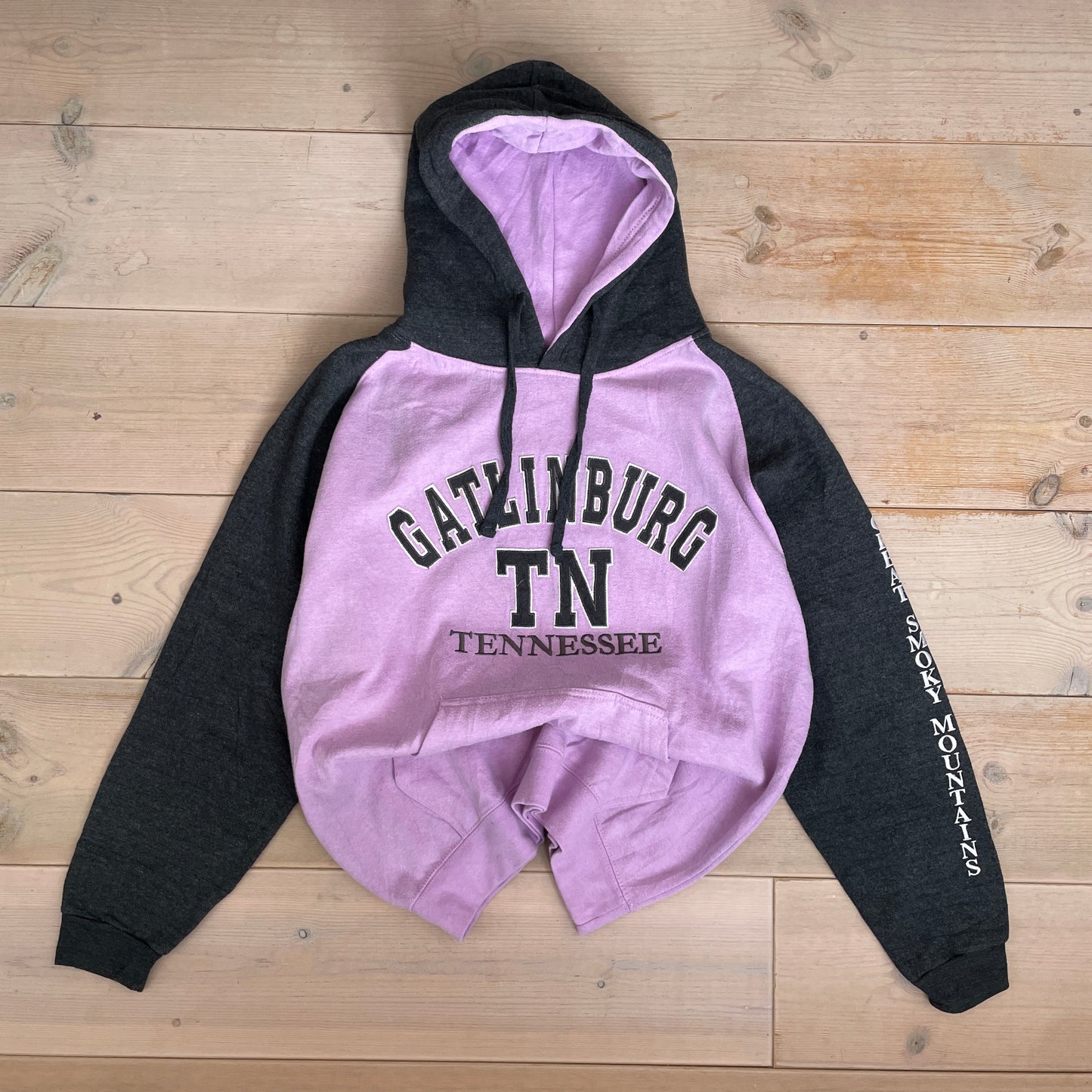 Lilla Vintage Gatlinburg TN Tennessee Hoodie