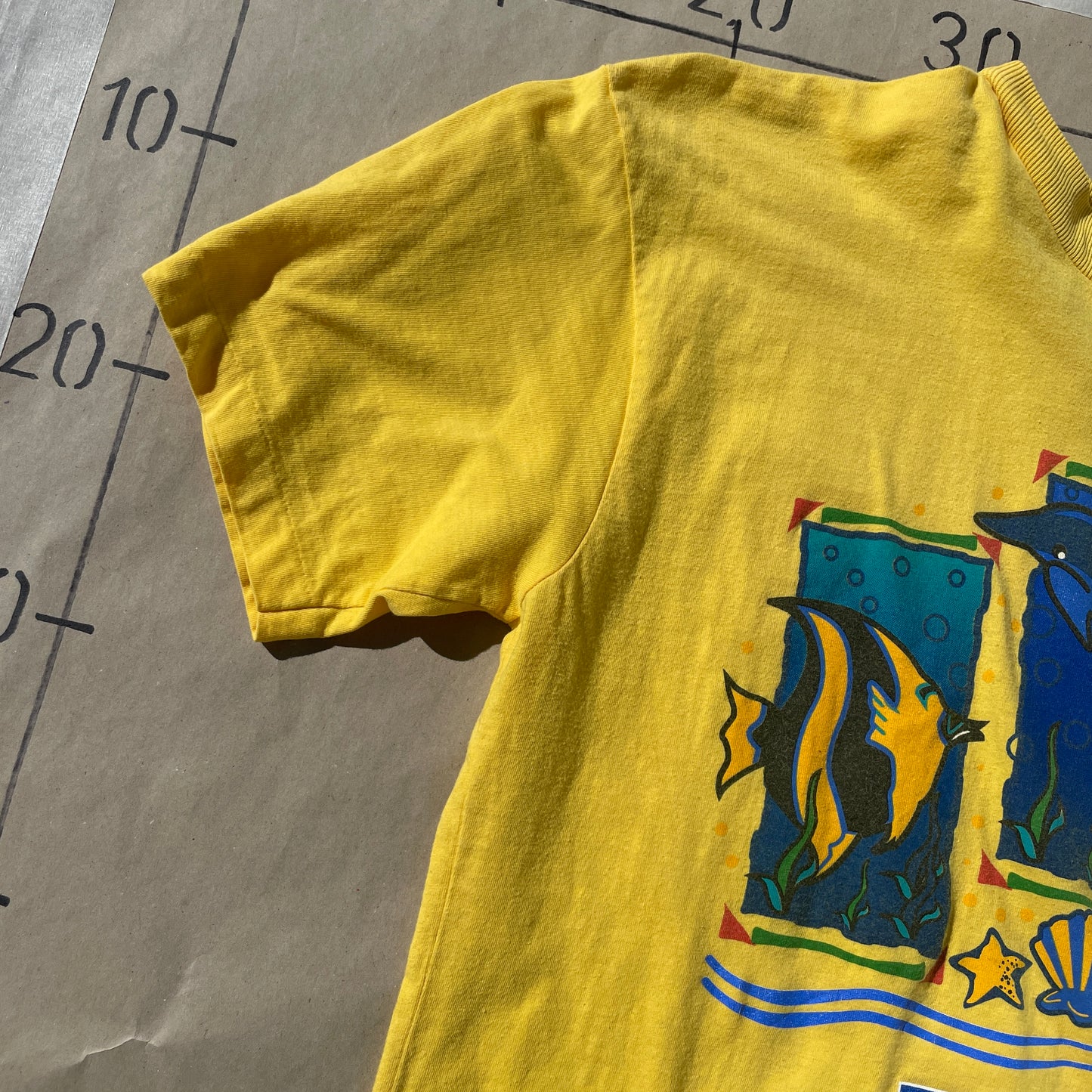 Gul Vintage Undervandsdyr T-Shirt