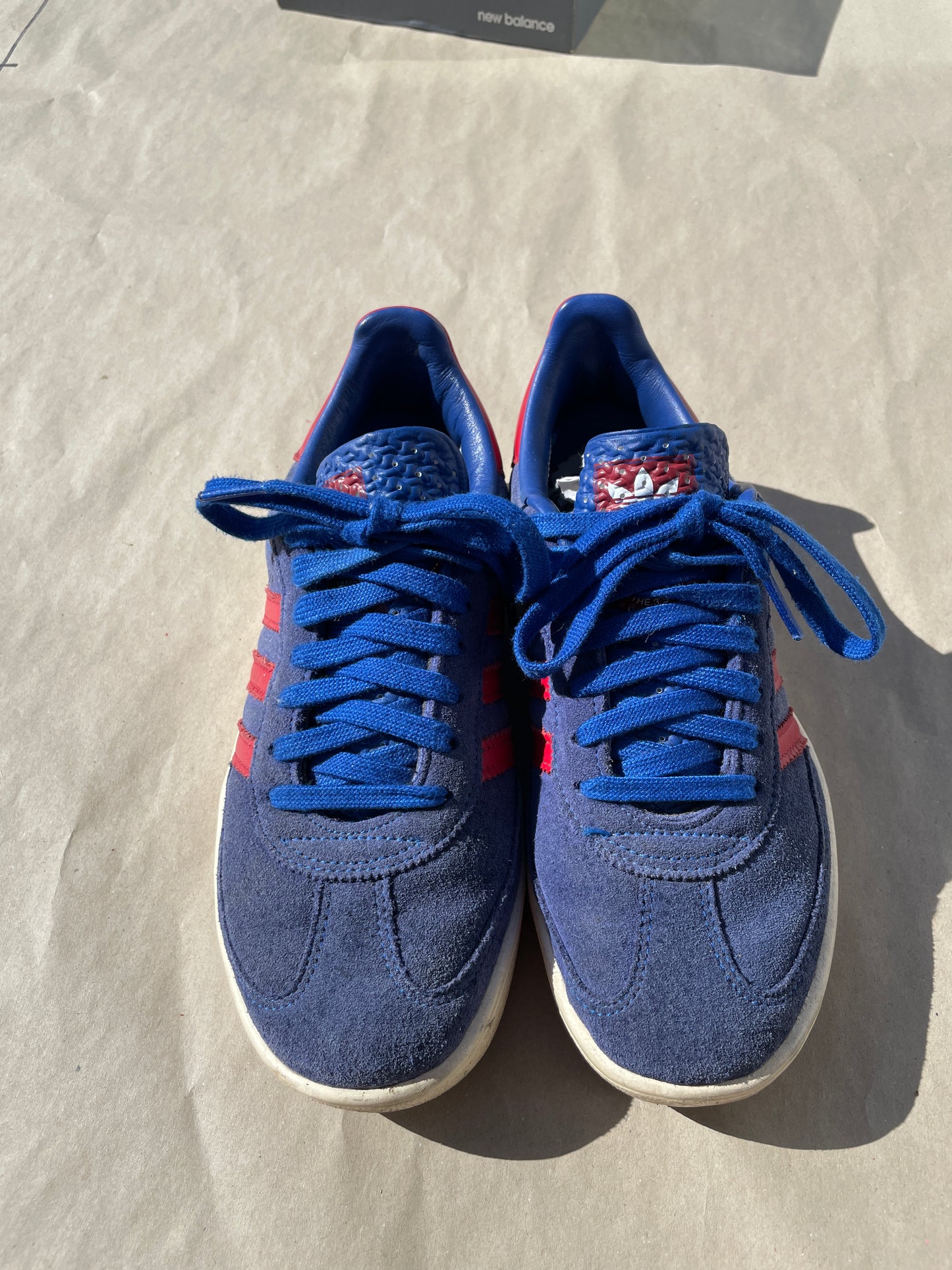 Blå & Rød Adidas "Barcelona" Sneaker
