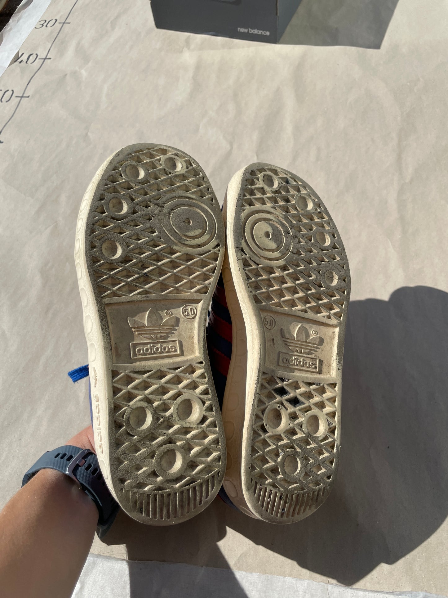 Blå & Rød Adidas "Barcelona" Sneaker