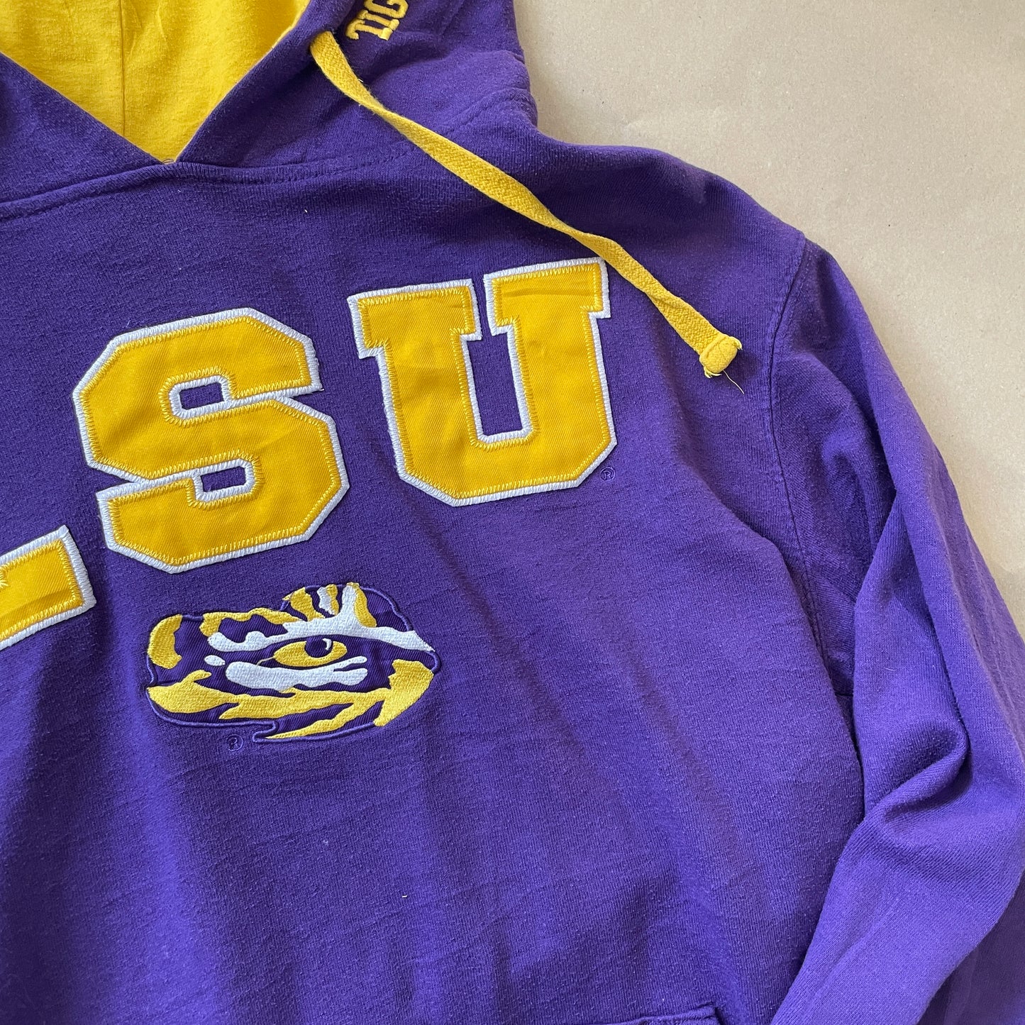 Lilla Vintage LSU Tigers Hoodie