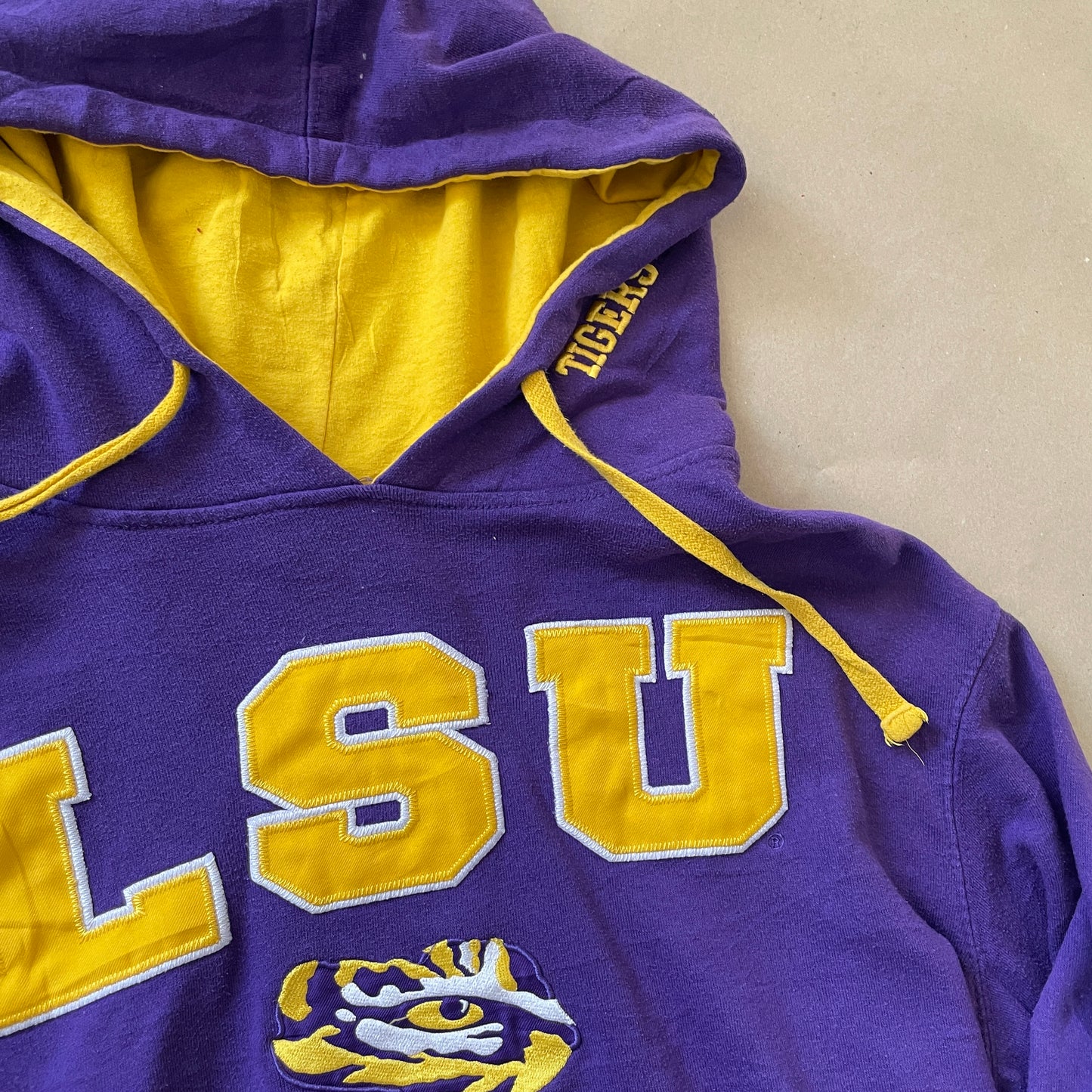 Lilla Vintage LSU Tigers Hoodie