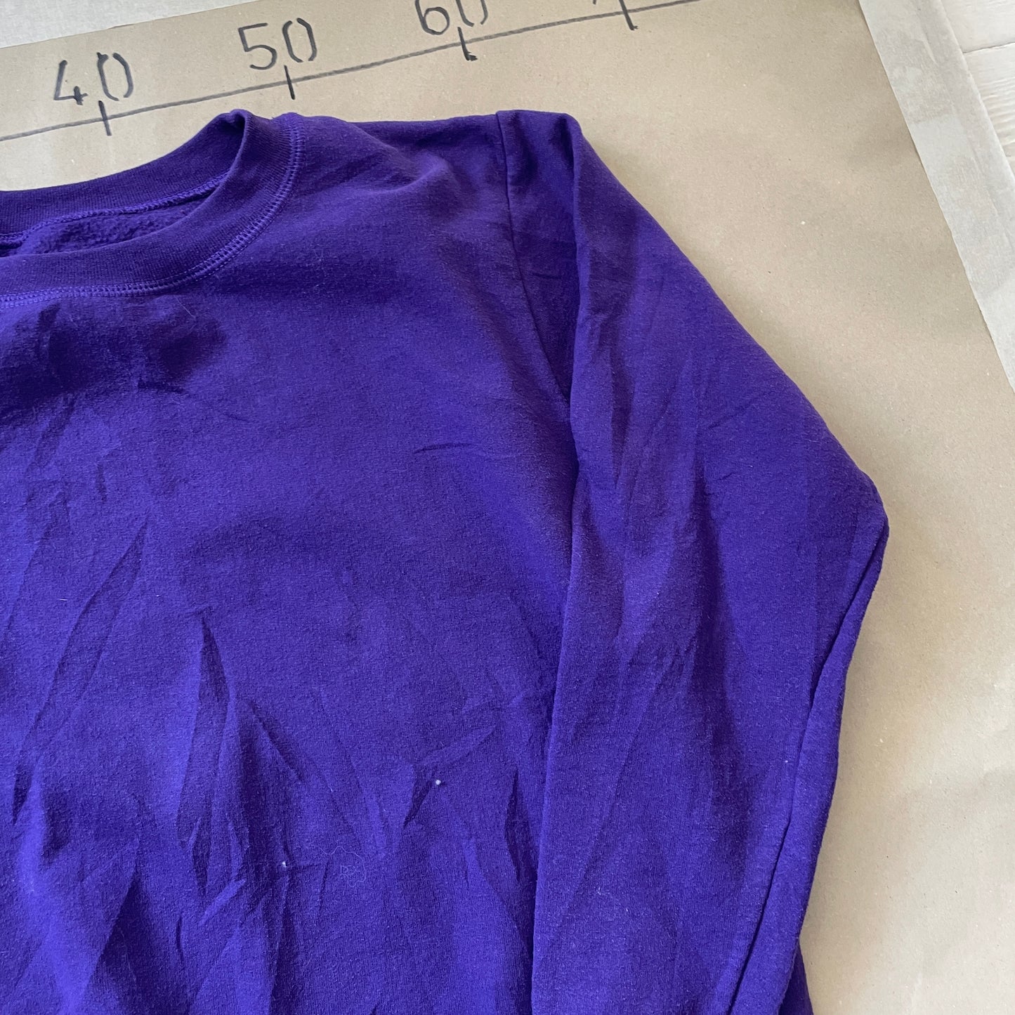 Lilla Vintage Gildan Sweatshirt