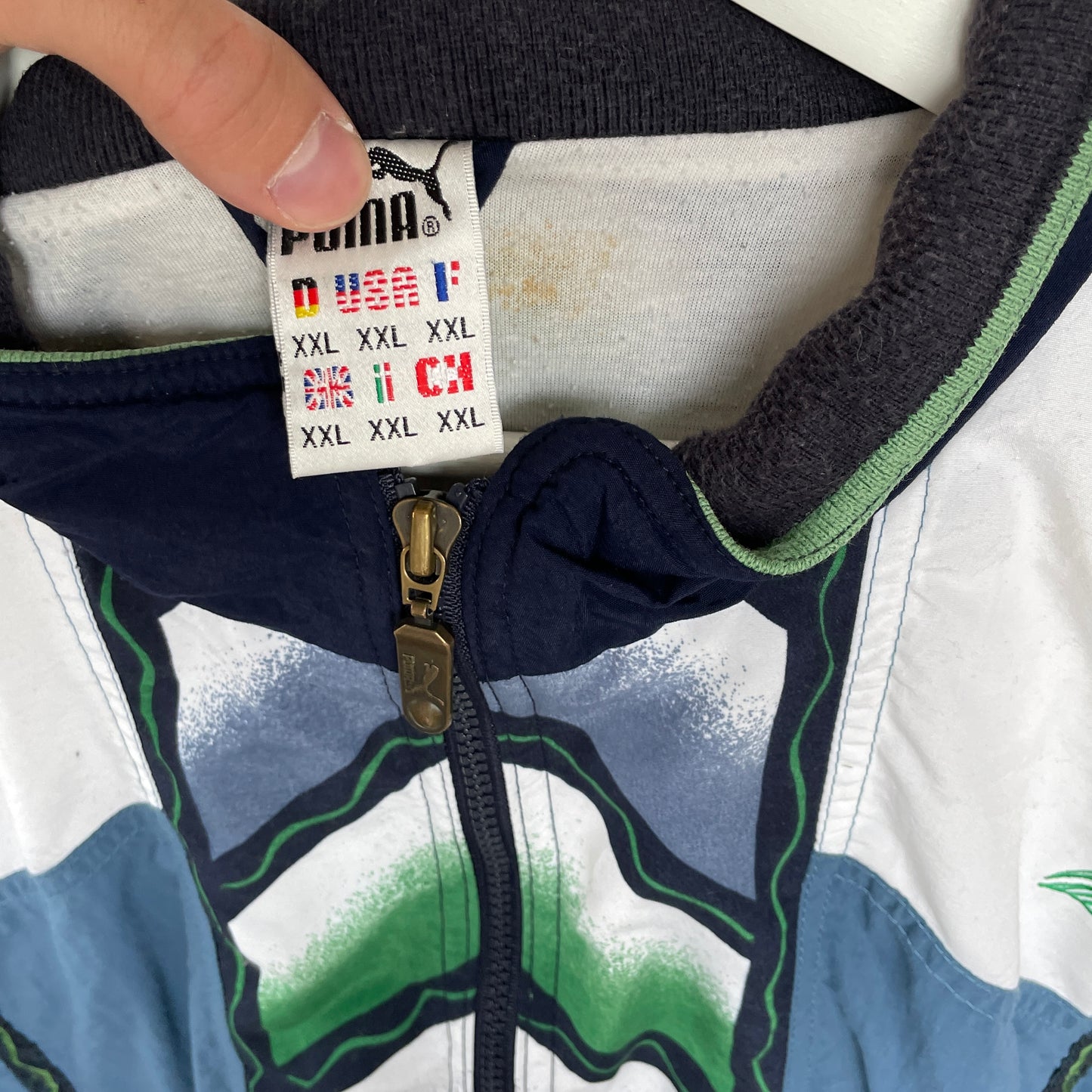 Hvid Og Blå Vintage Puma Track Jacket Med Grønne Detaljer