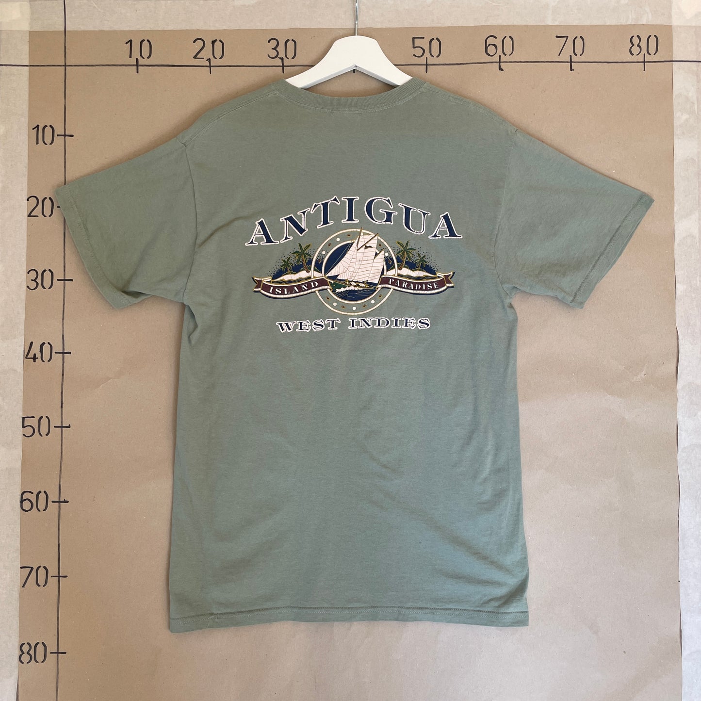 Khakigrøn Vintage Anitgua T-Shirt