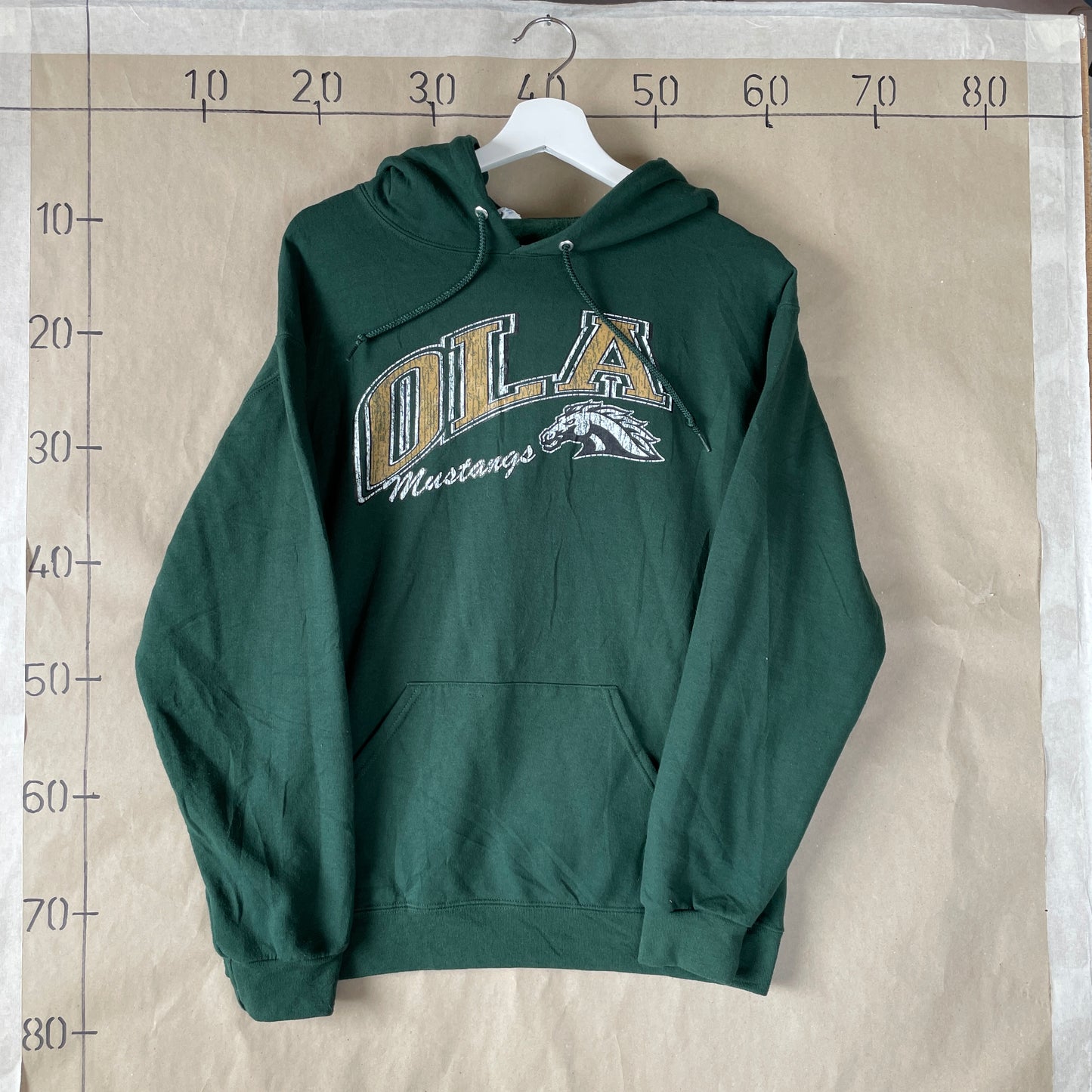 Mørkegrøn Vintage Hoodie Med OLA Print Og Hestemotiv