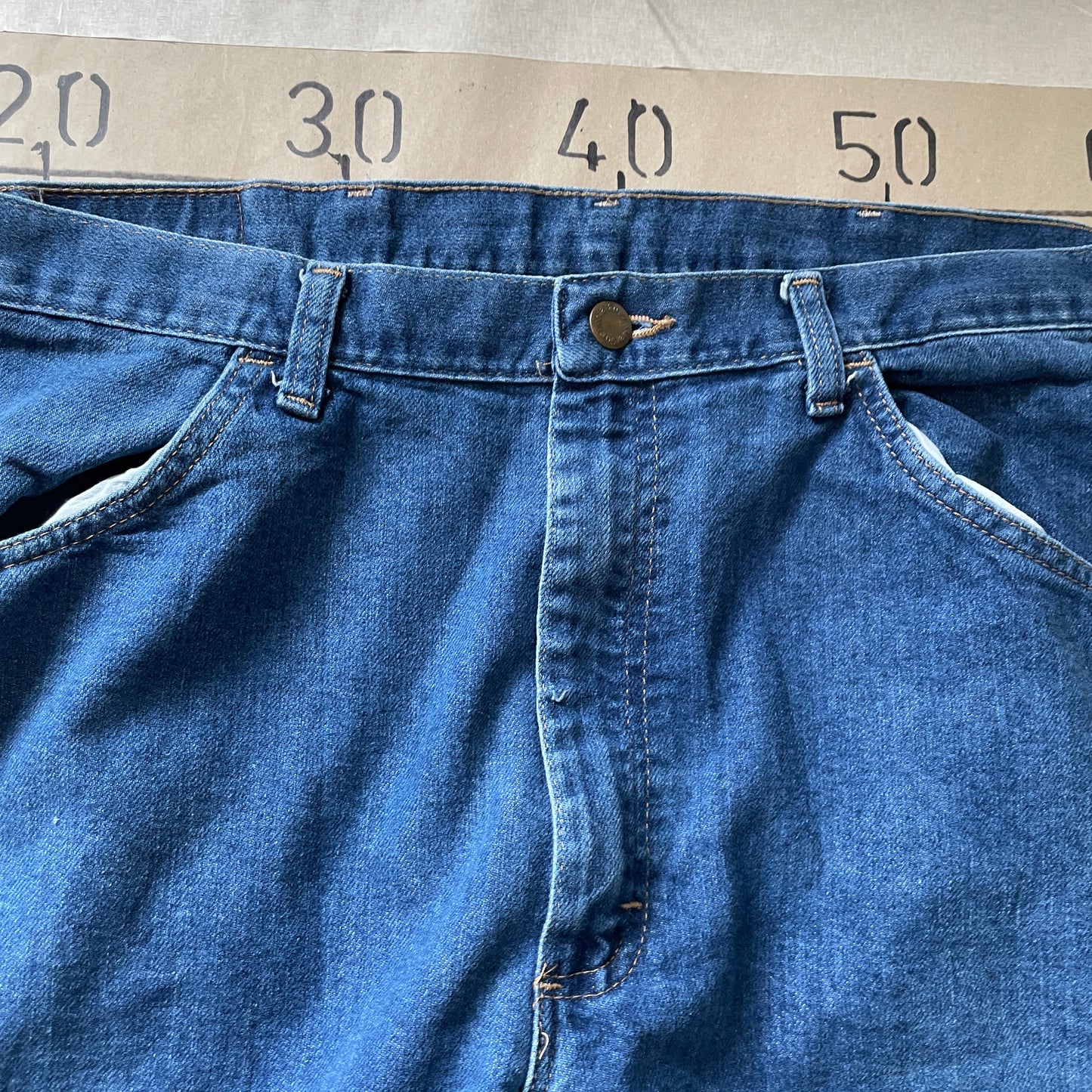 Mørkeblå Wrangler Jeans I Klassisk Fit