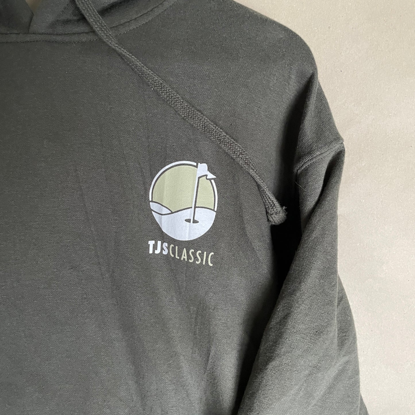 Mørkegrøn TJS Classic Hoodie Med Golfmotiv