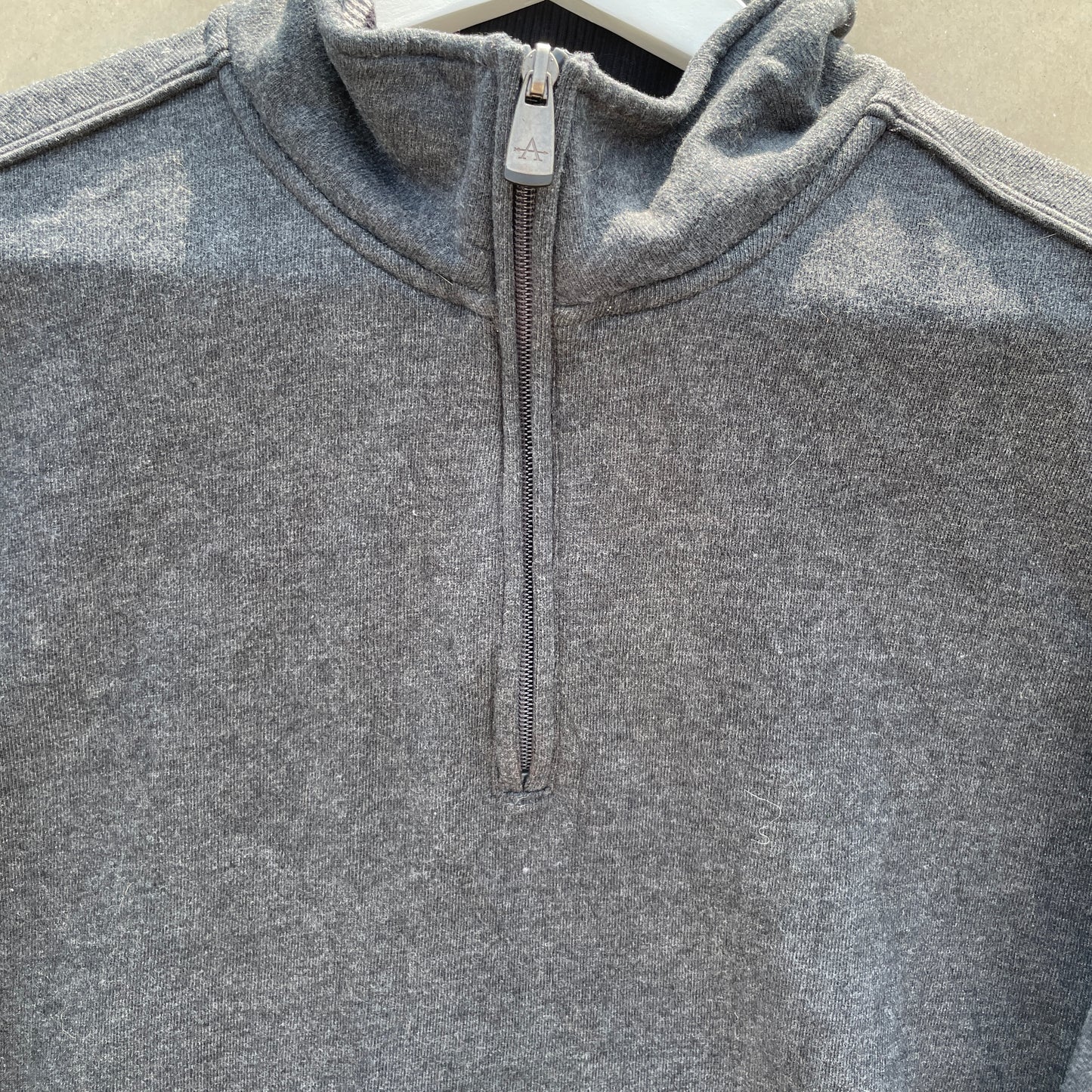 Mørkegrå Vintage Arrow Half-Zip Sweatshirt