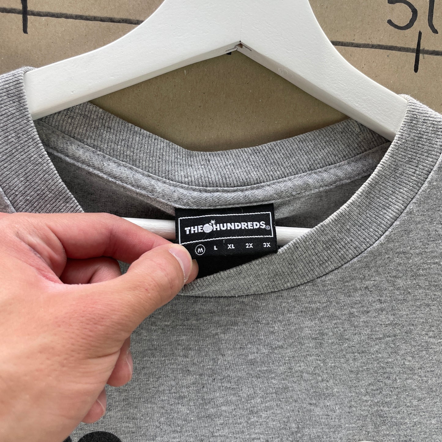 Grå Vintage The Hundreds Skater T-Shirt Med Tegneserieprint