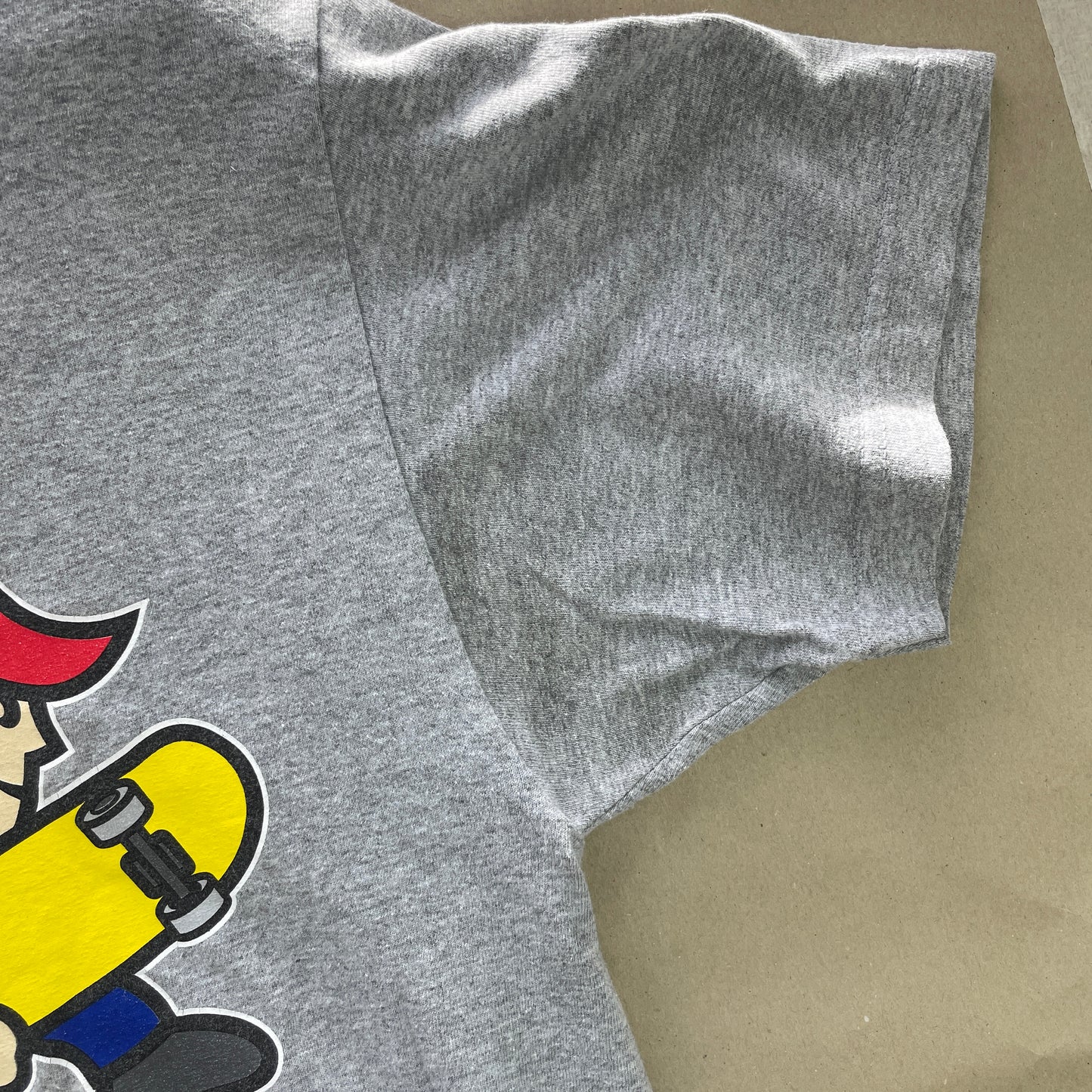 Grå Vintage The Hundreds Skater T-Shirt Med Tegneserieprint