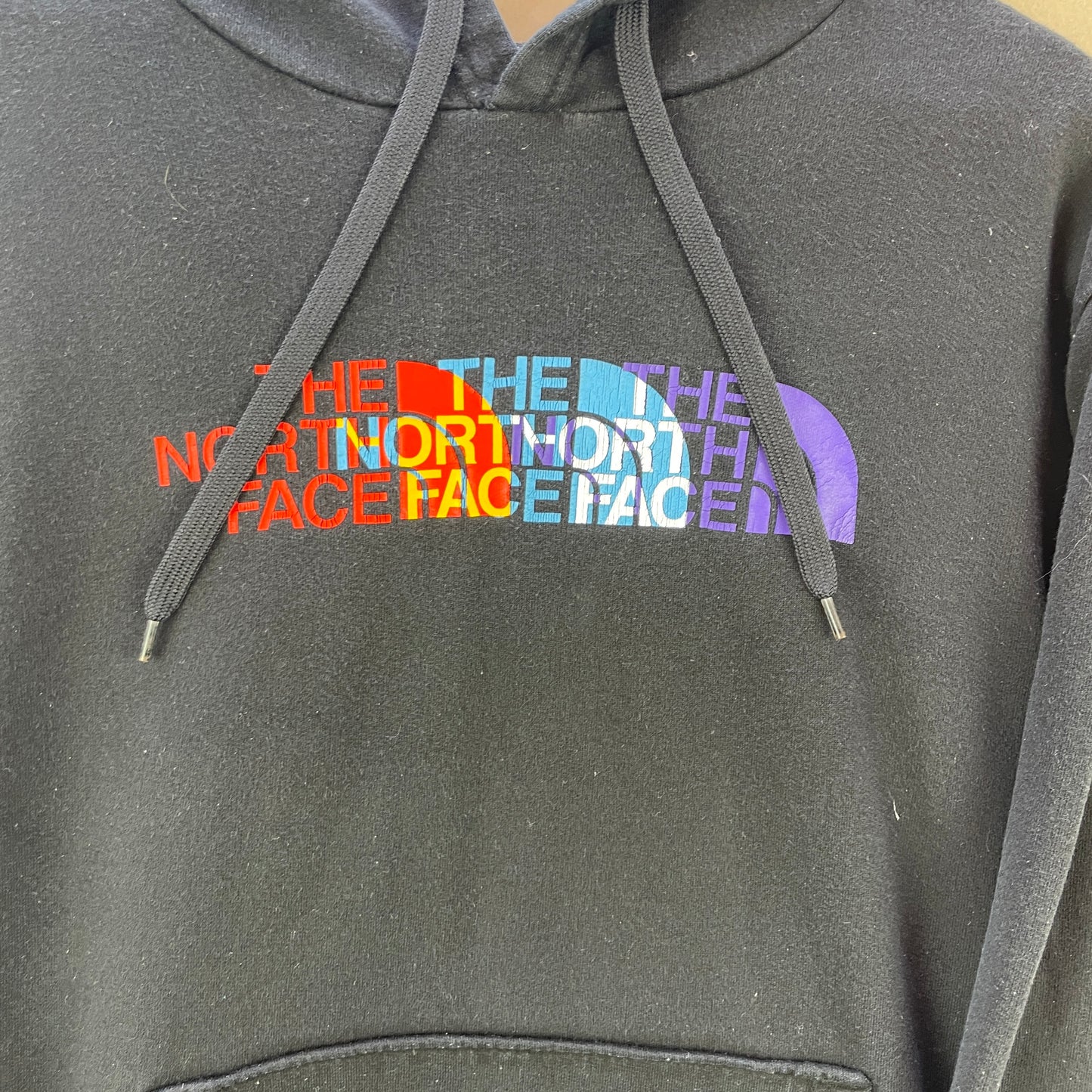 Sort The North Face Hoodie Med Regnbue Logo