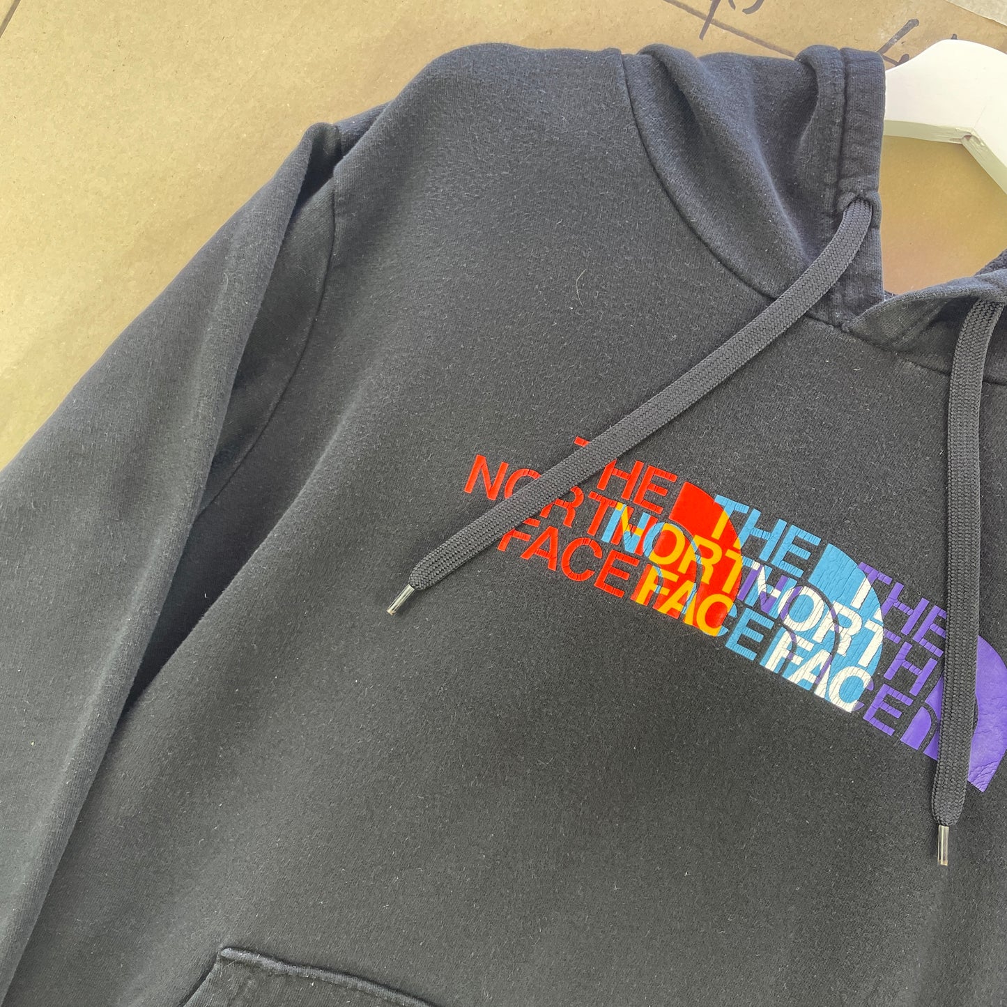 Sort The North Face Hoodie Med Regnbue Logo
