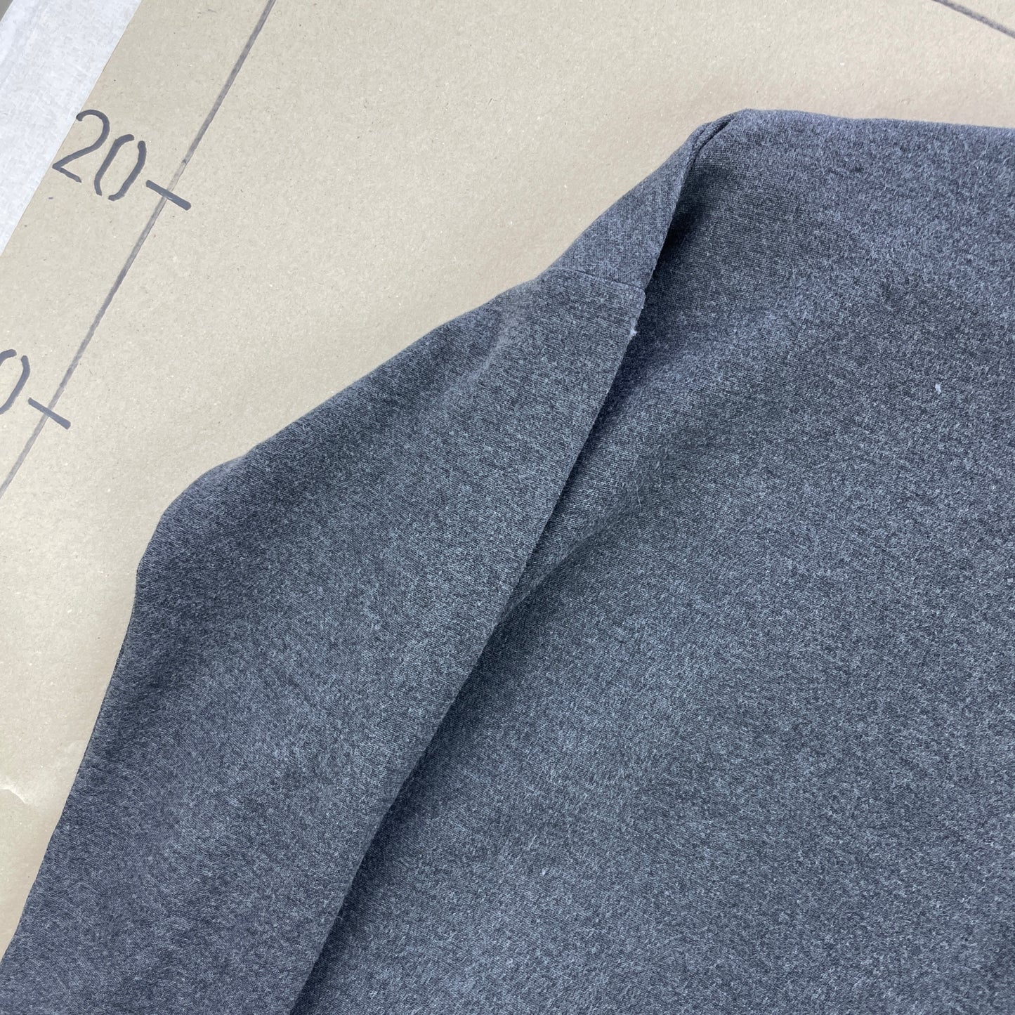 Grå Bitte Kai Rand Sweatshirt I Minimalistisk Design