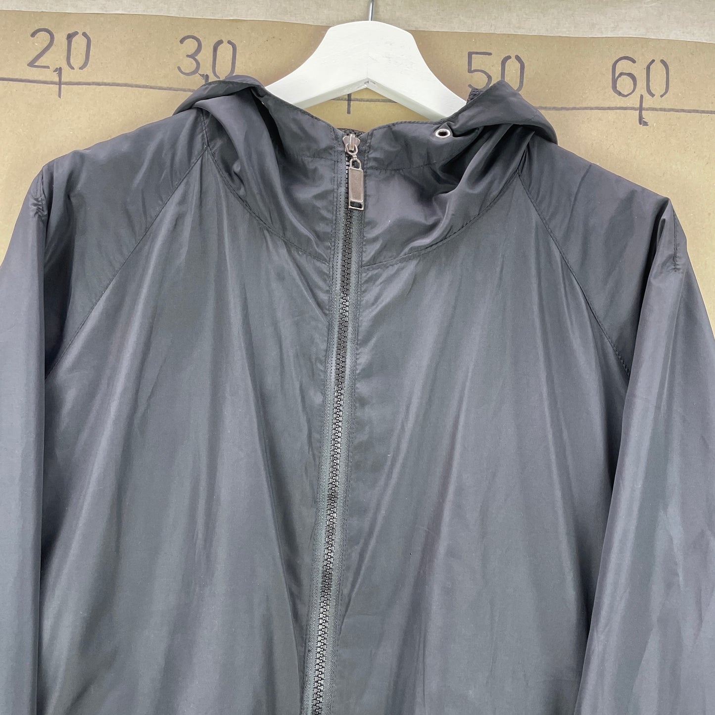 Sort Brandit Letvægts Vindjakke Med Hætte Og Meshfor