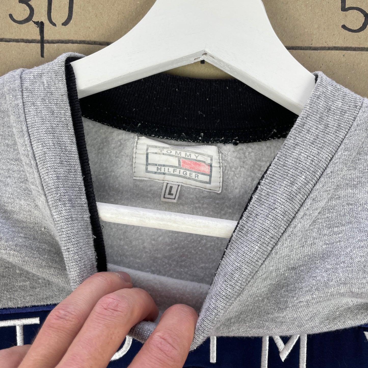 Grå Vintage 90’er Tommy Hilfiger Sweatshirt Med Stort Logo