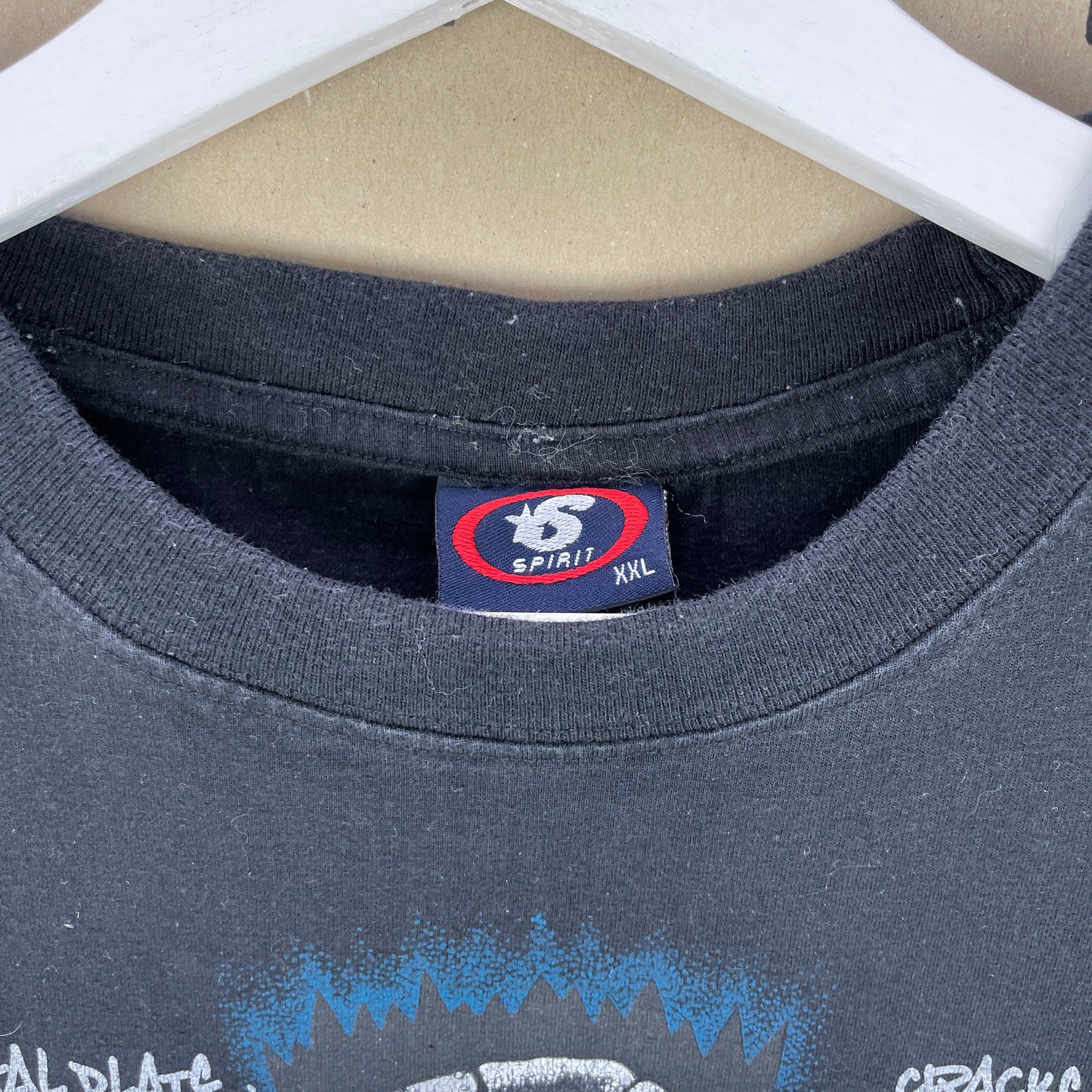 Sort Spirit Skeleton Snowboard T-Shirt – Hardcore Snowboarder Grafik