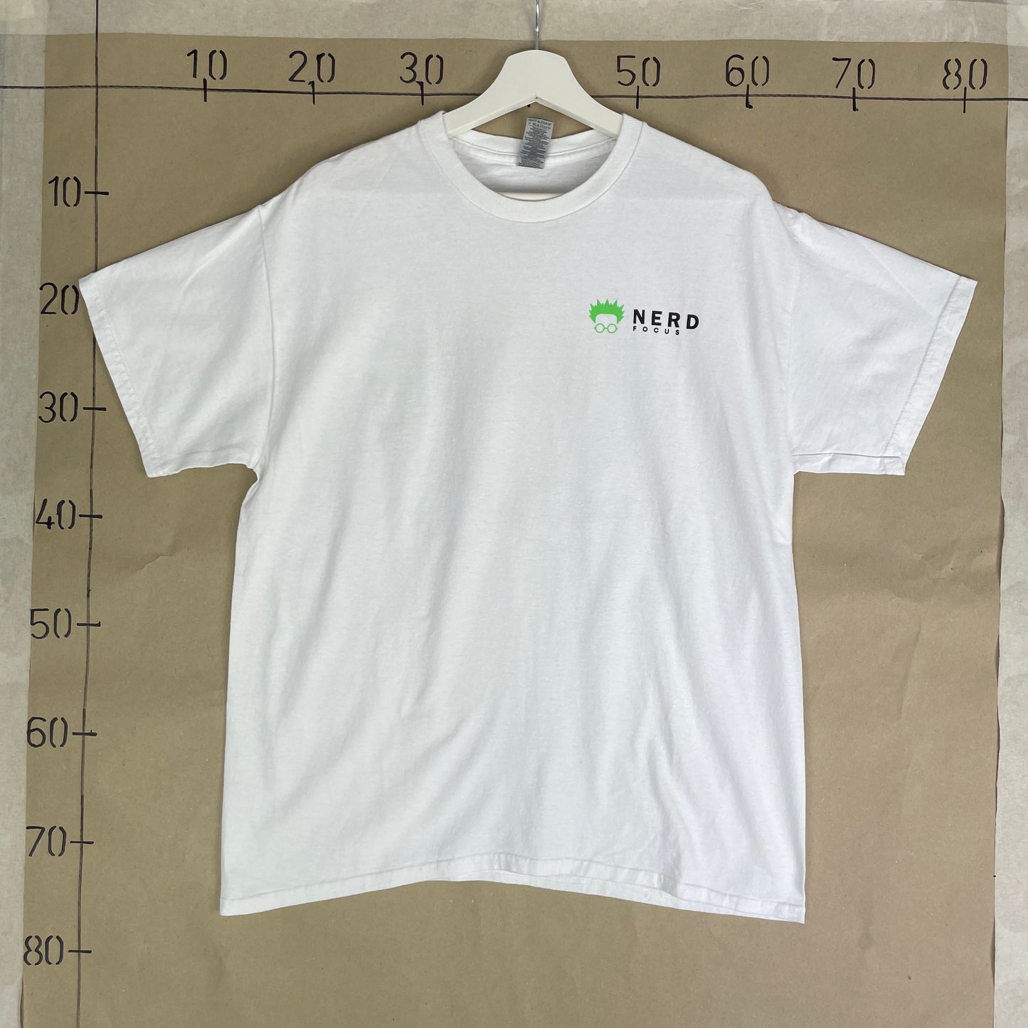 Hvid Vintage Nerd Focus T-Shirt Med Front- Og Rygprint