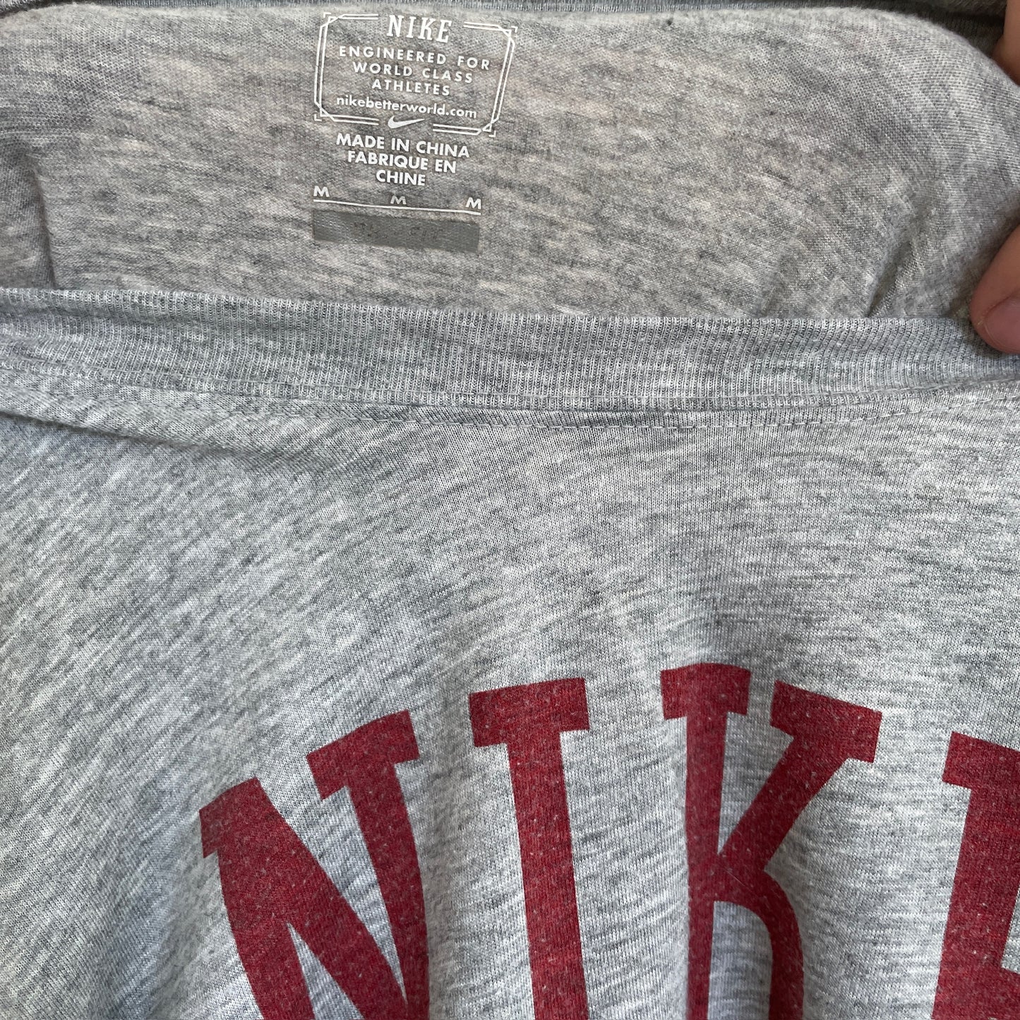 Grå Nike T-Shirt