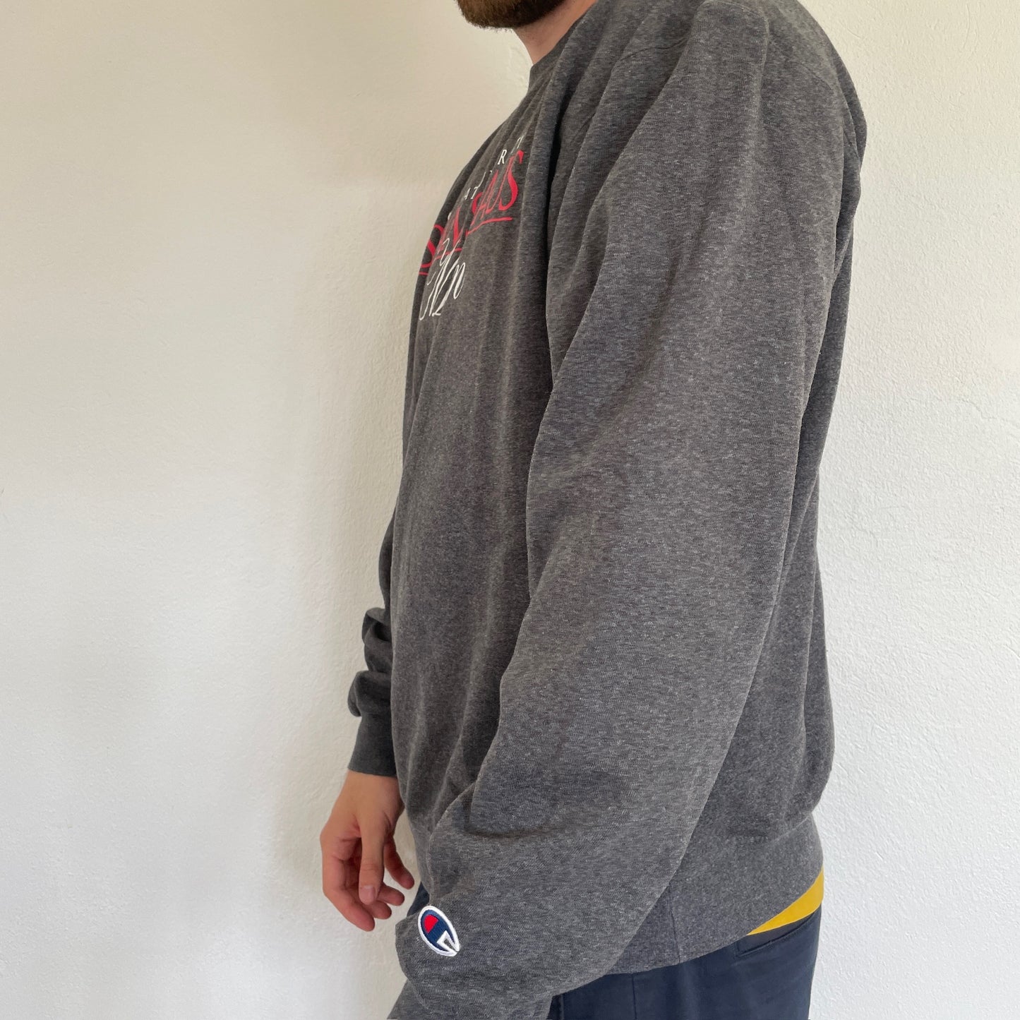 Grå "Stanislaus Mom" Champion Sweatshirt