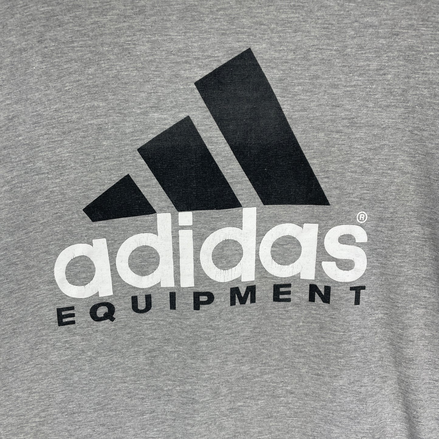 Grå Vintage Adidas Equipment T-Shirt Med Frontlogo