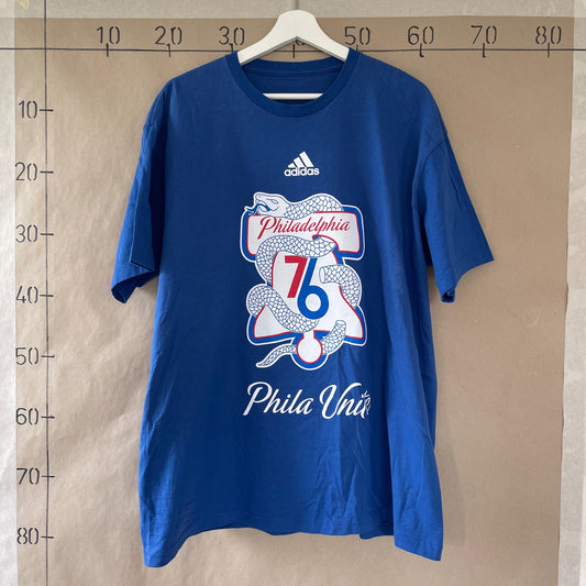 Mørkeblå Adidas T-shirt