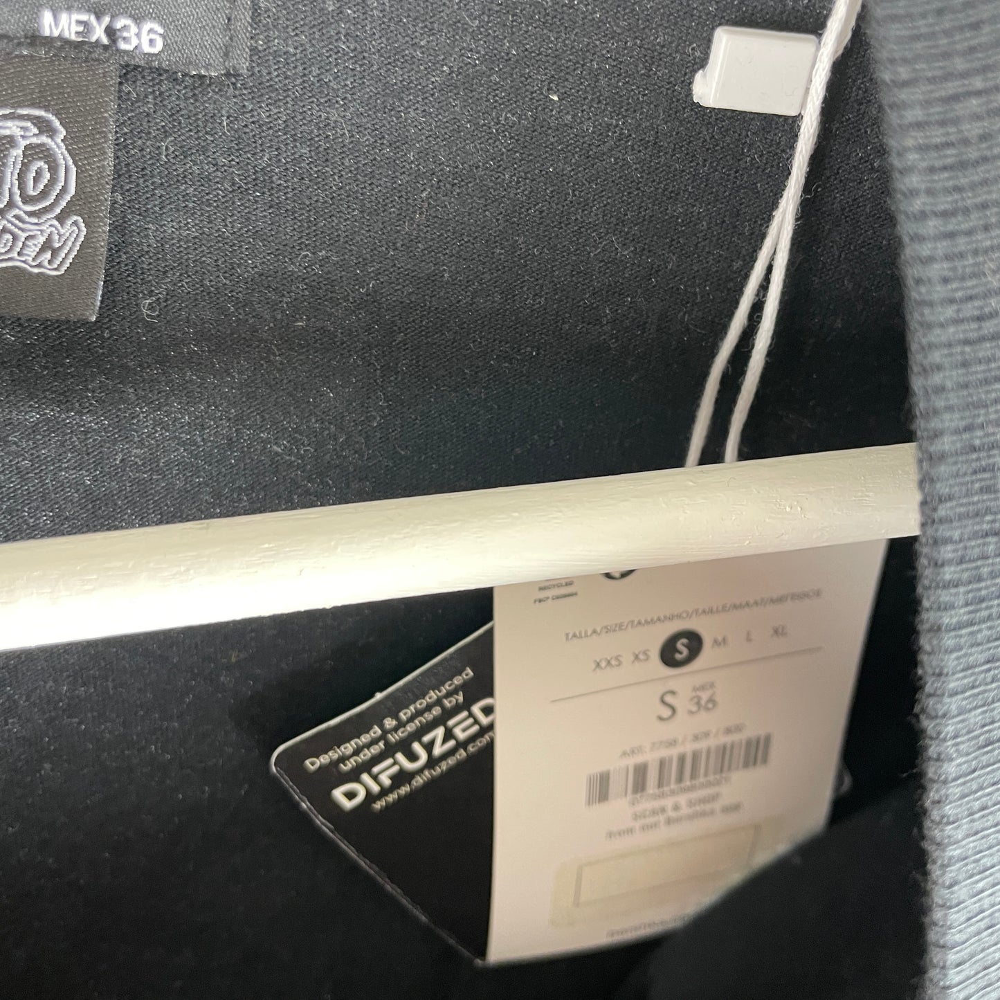 Sort Bershka Naruto Shippuden T-Shirt