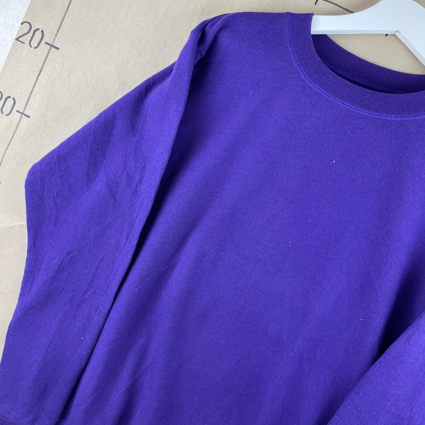 Lilla Vintage Gildan Crewneck