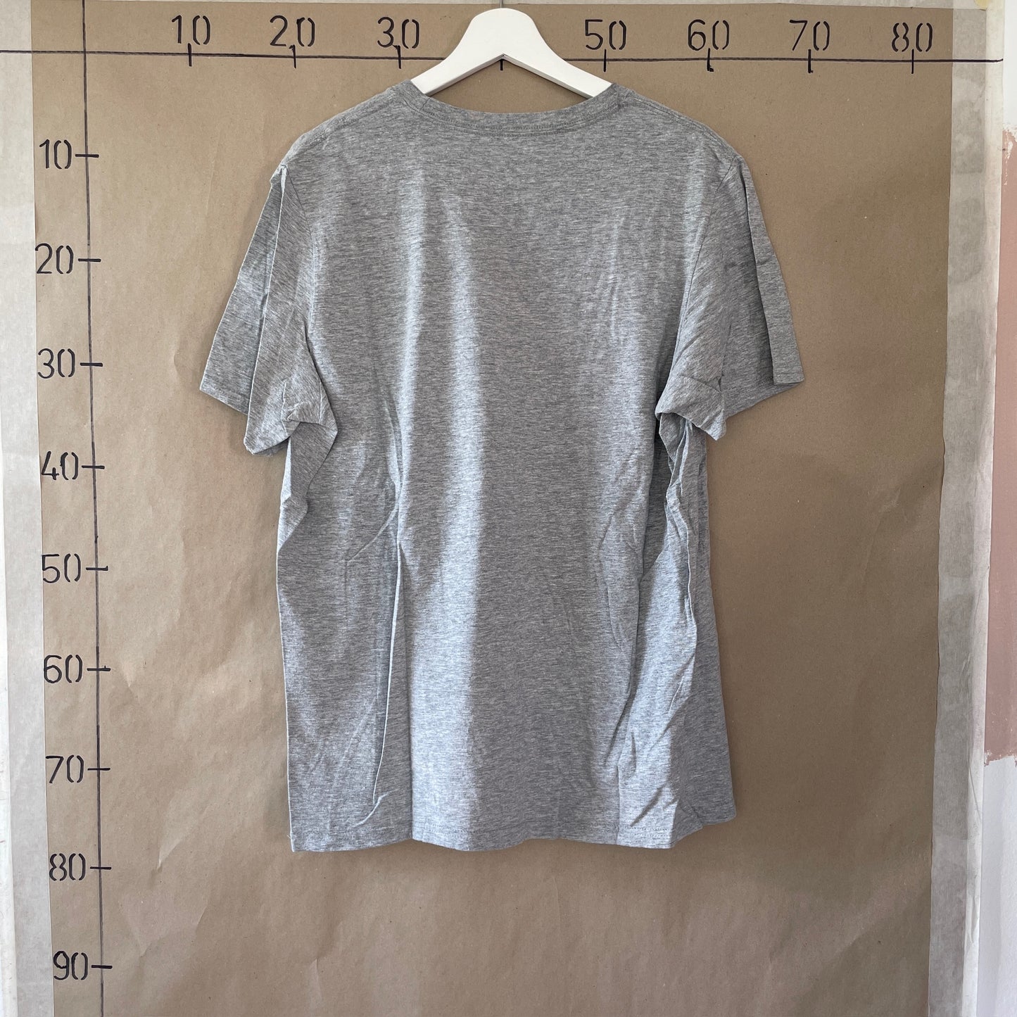 Grå Adidas T-Shirt