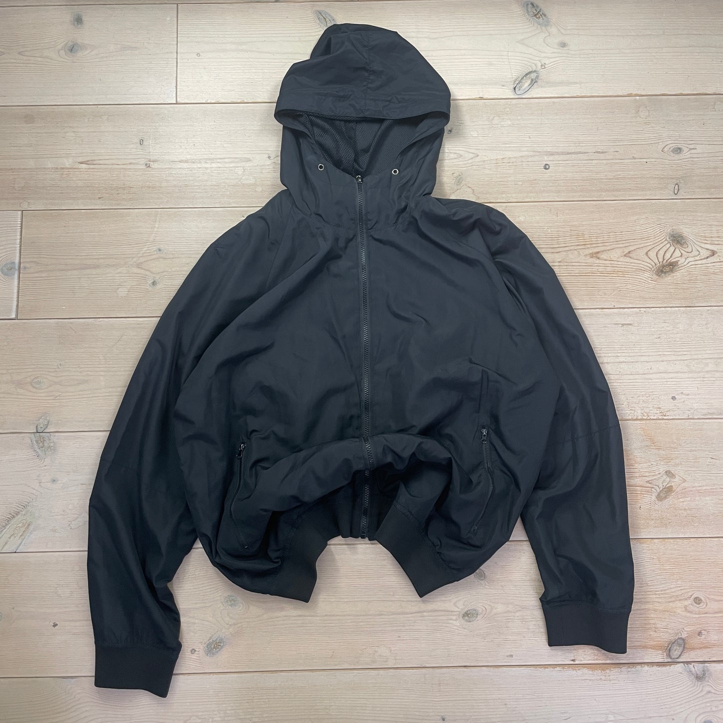 Sort Lightweight Windbreaker Minimalistisk Jakke