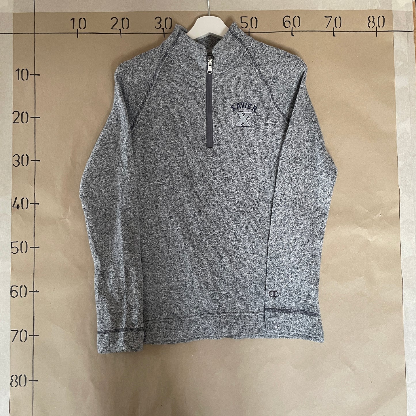 Grå Vintage Xavier College 1/4 Zip Sweatshirt