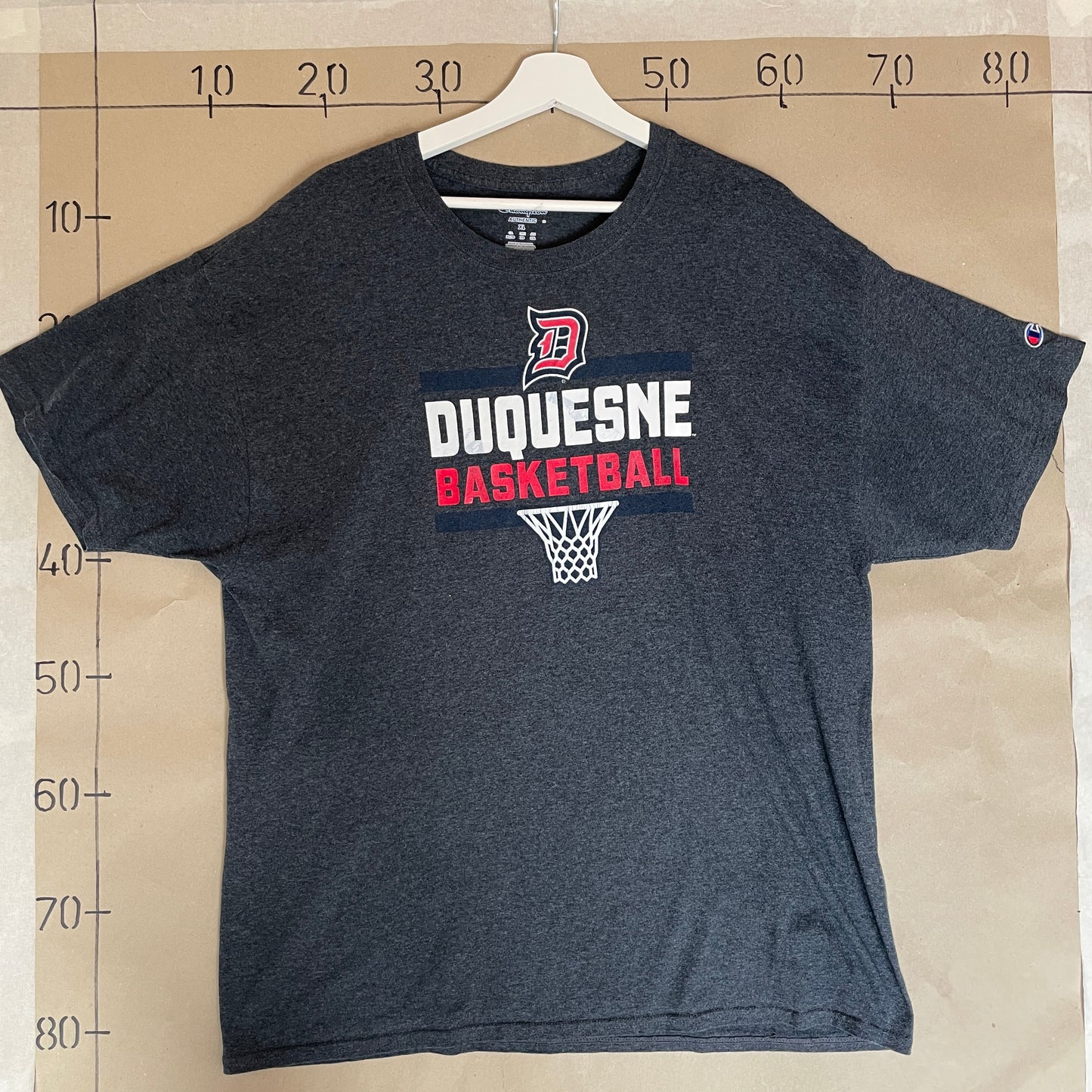 Grå Vintage Duquesne Basketball T-Shirt