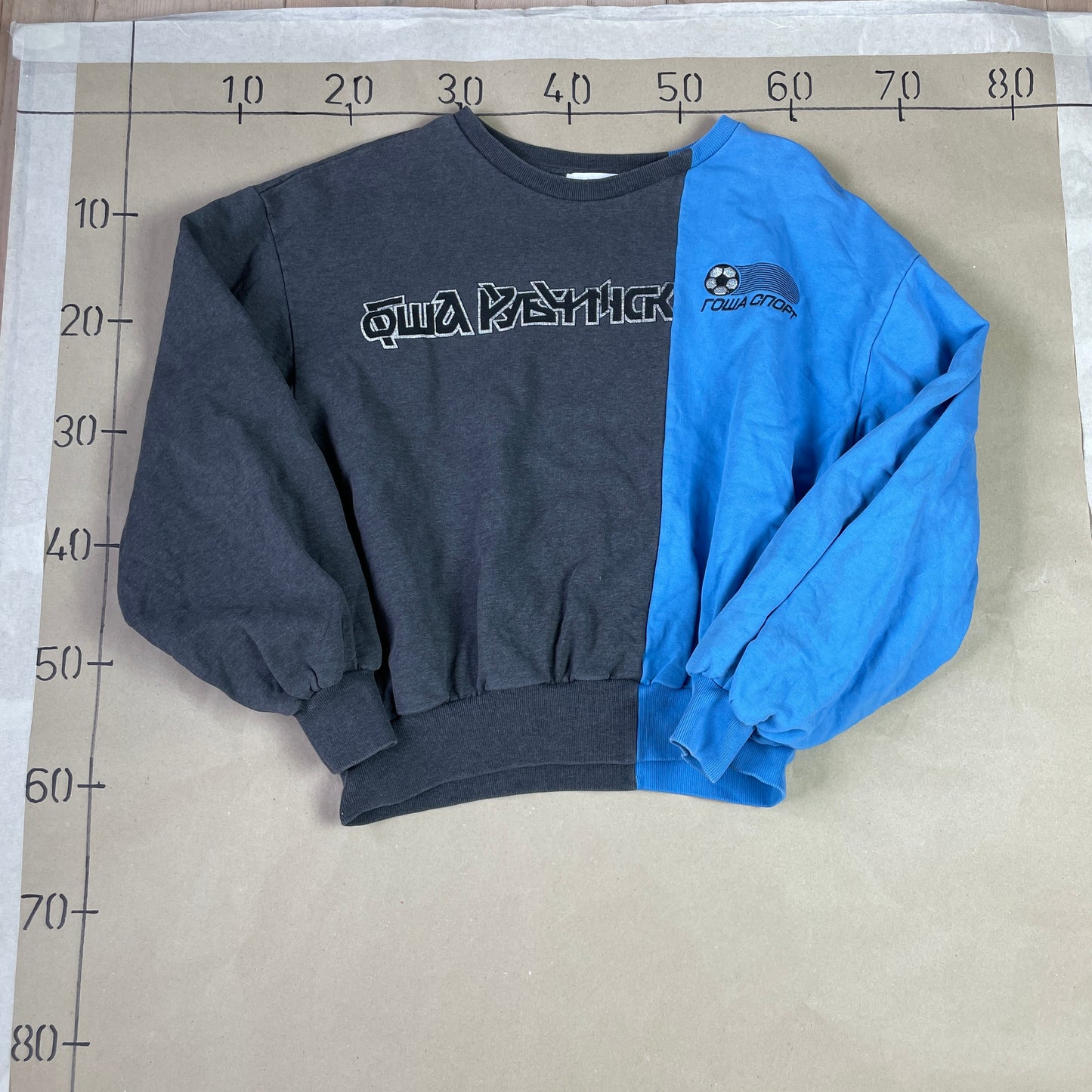 Mørkegrå & Babyblå Gosha Rubchinskiy Split Crewneck