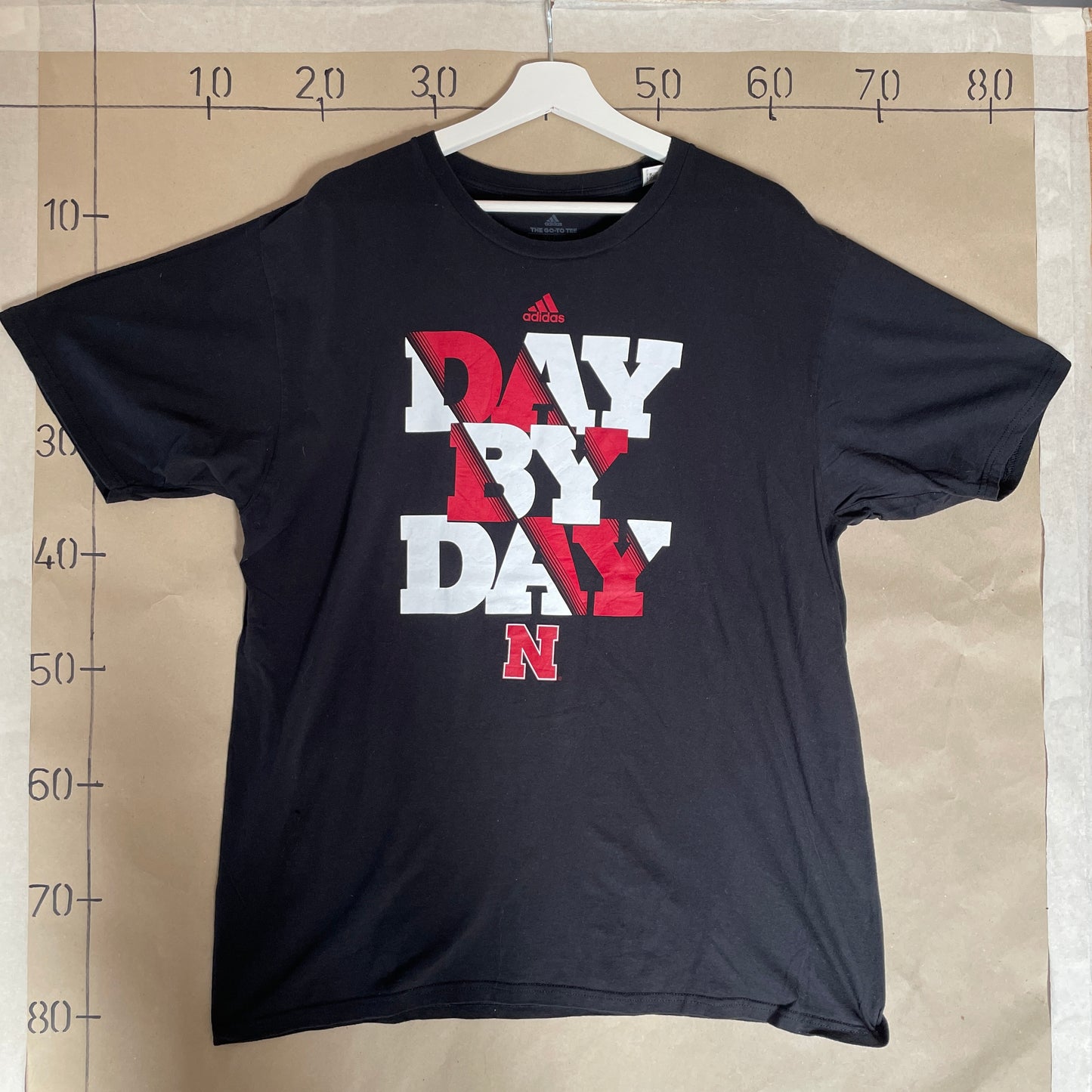 Sort Adidas Day By Day T-Shirt
