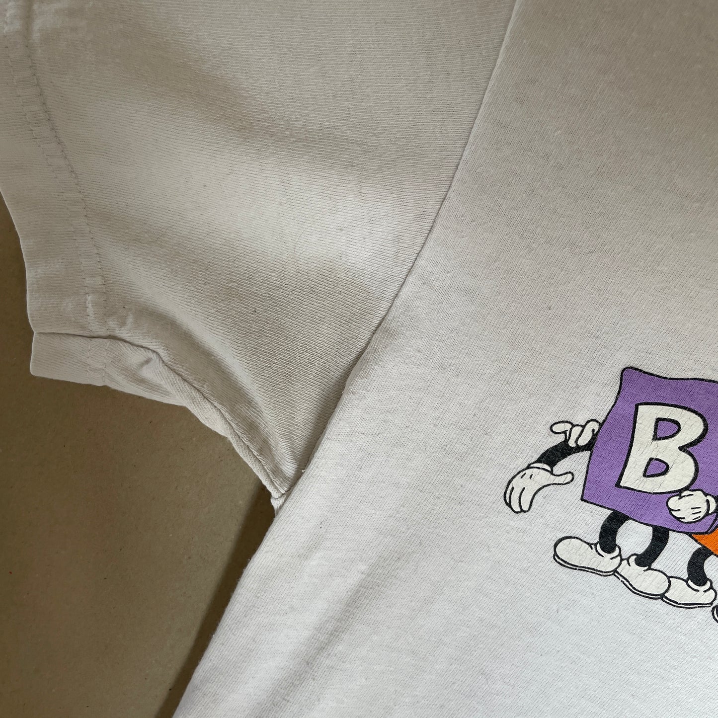 Beige Vintage Grafisk Printet Butter T-Shirt