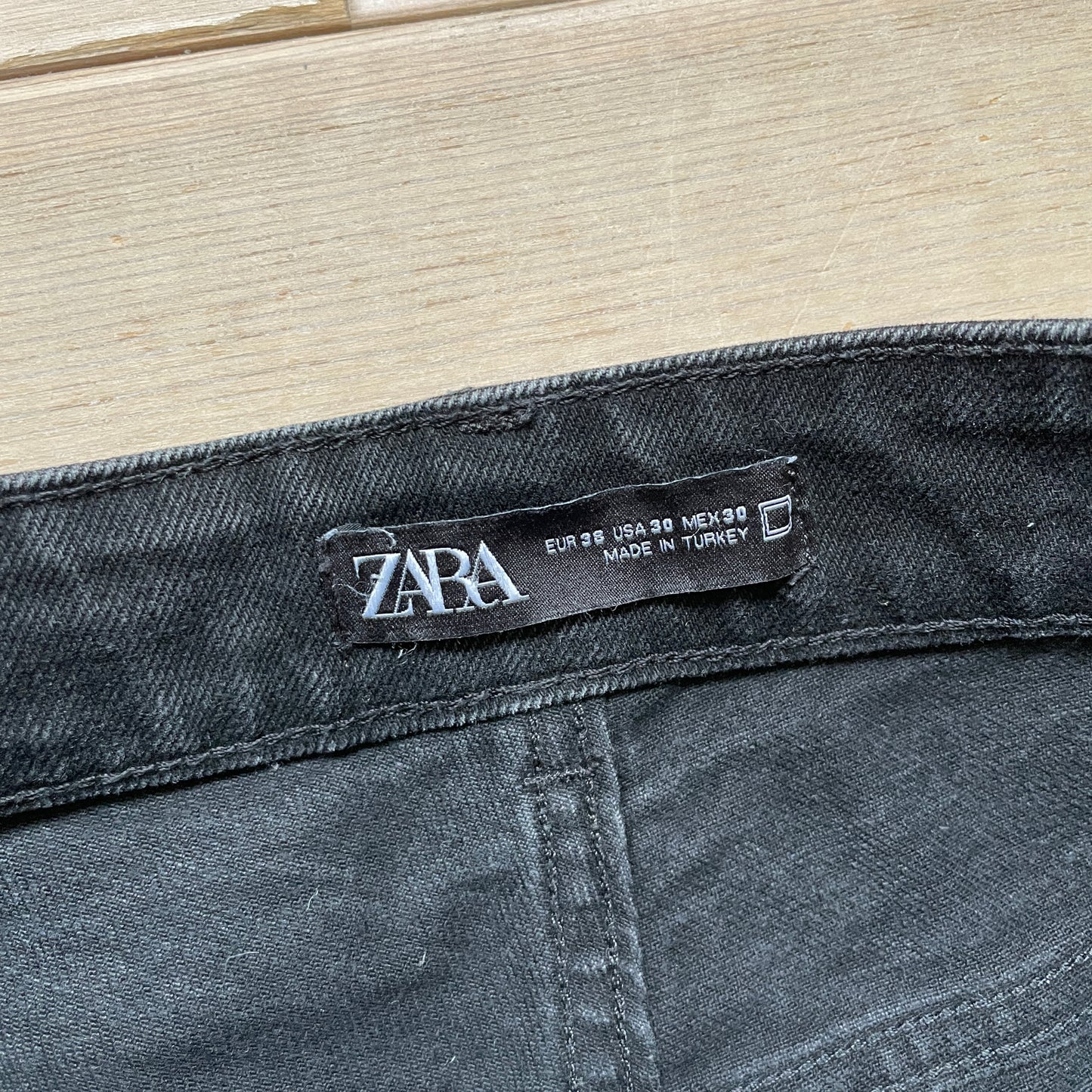 Sorte Basis Zara Straight Fit Jeans