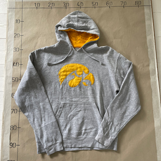 Grå Vintage Hoodie Med Gul Sportslogo Og Foer
