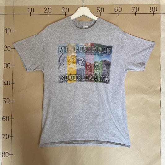 Grå & Multifarvet Vintage M.T Rushmore T-Shirt
