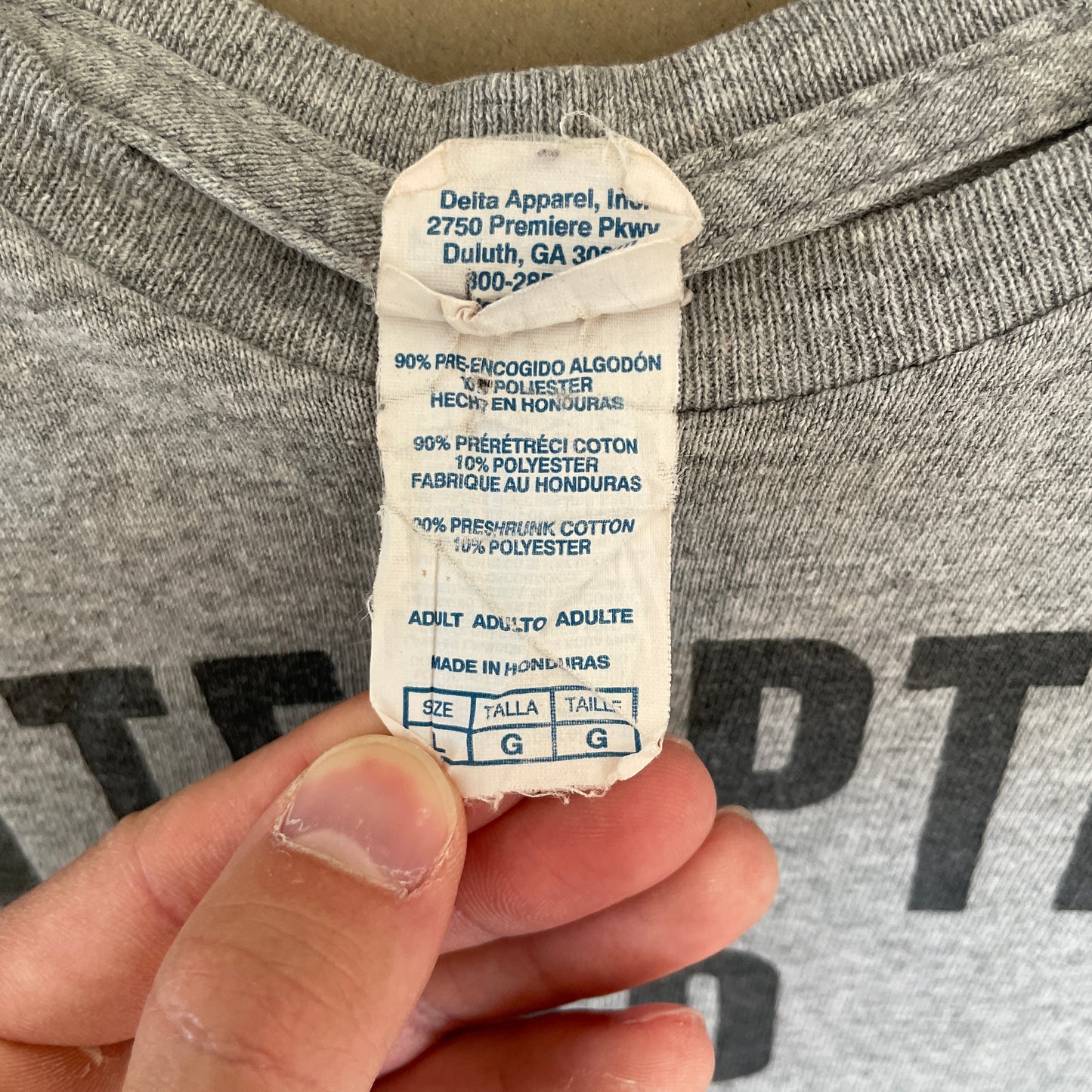 Grå Vintage Attempting To Care T-Shirt