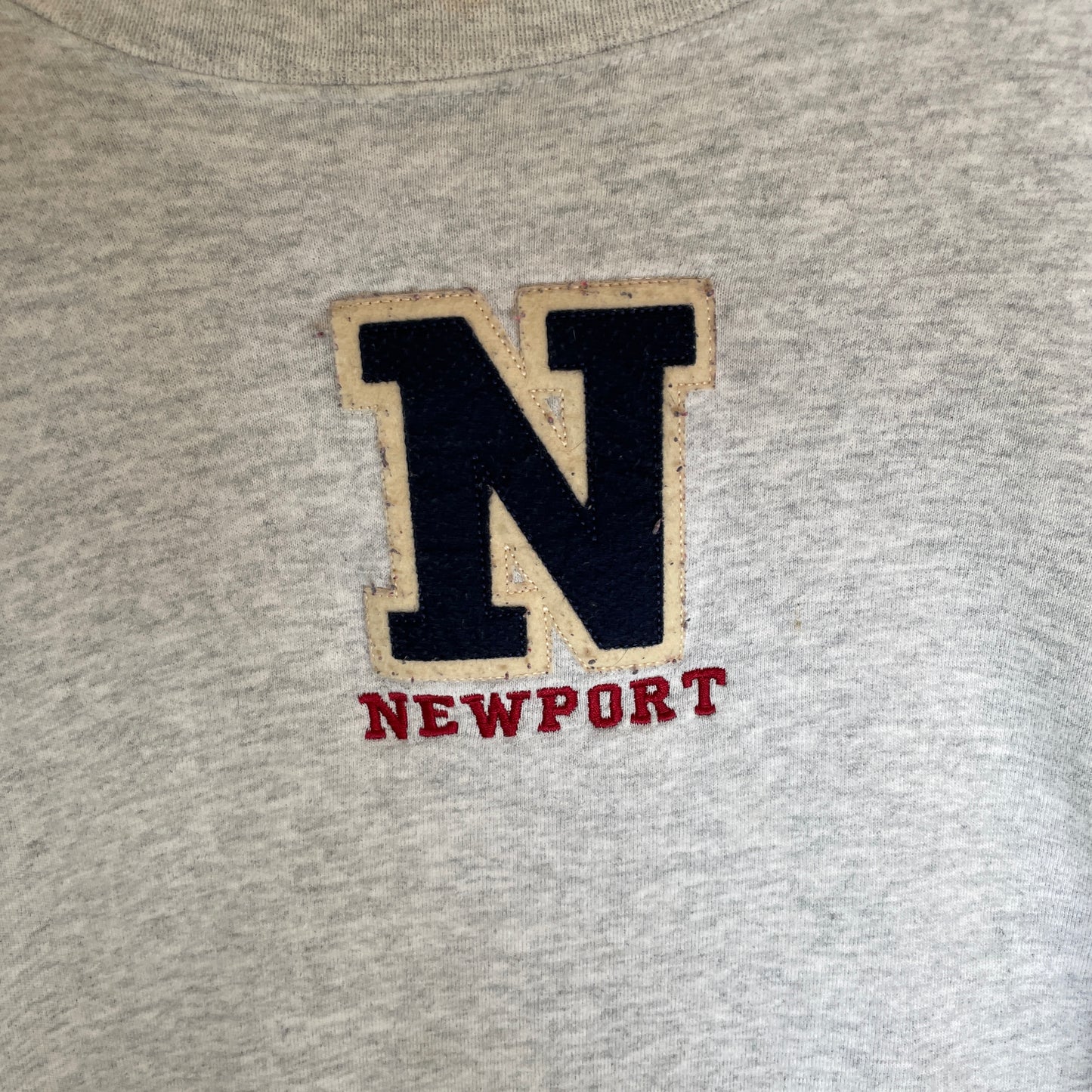 Grå Vintage Newport Sweatshirt