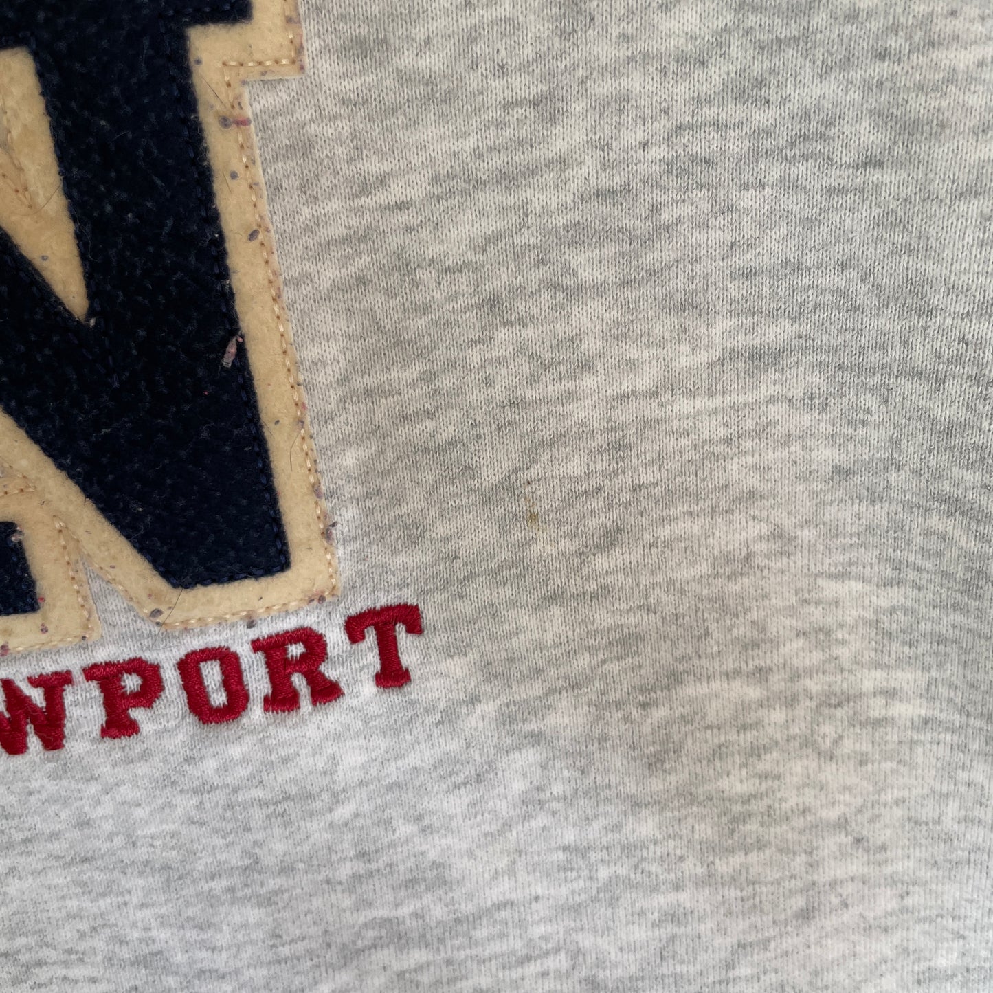 Grå Vintage Newport Sweatshirt