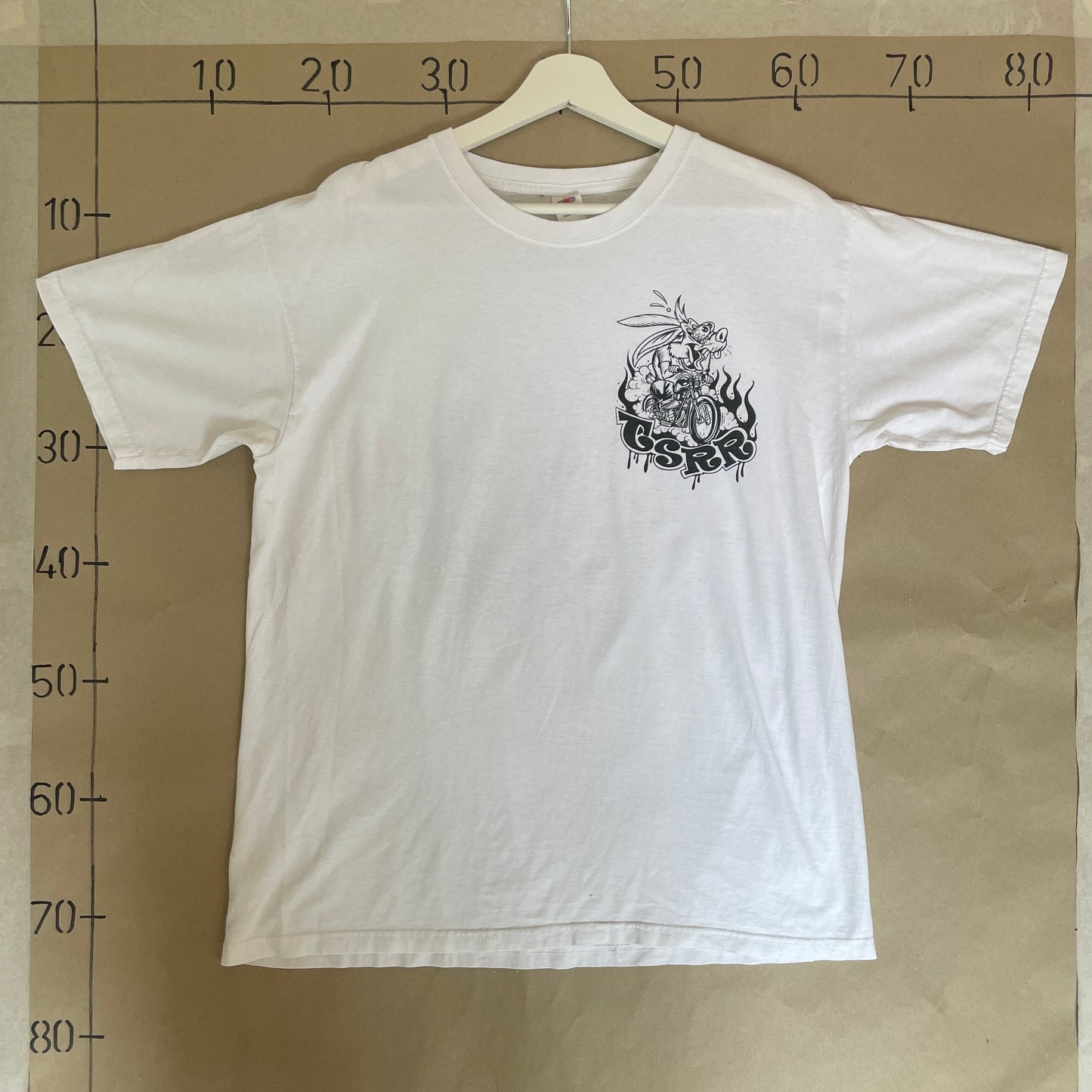 Hvid Vintage Kanin På Motorcykel T-Shirt